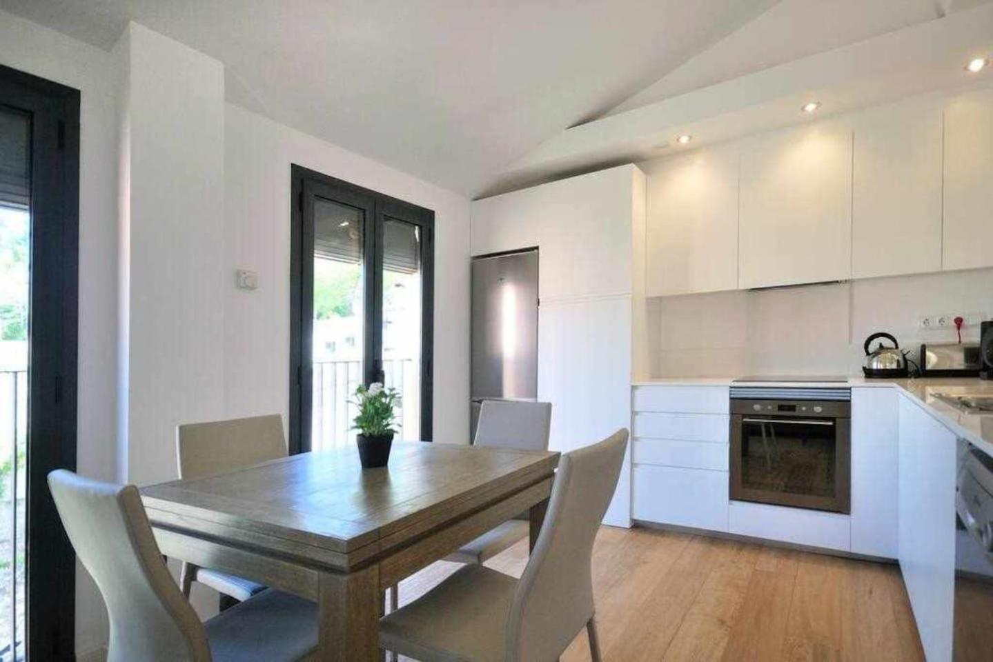Stunning W Amazing Views In *