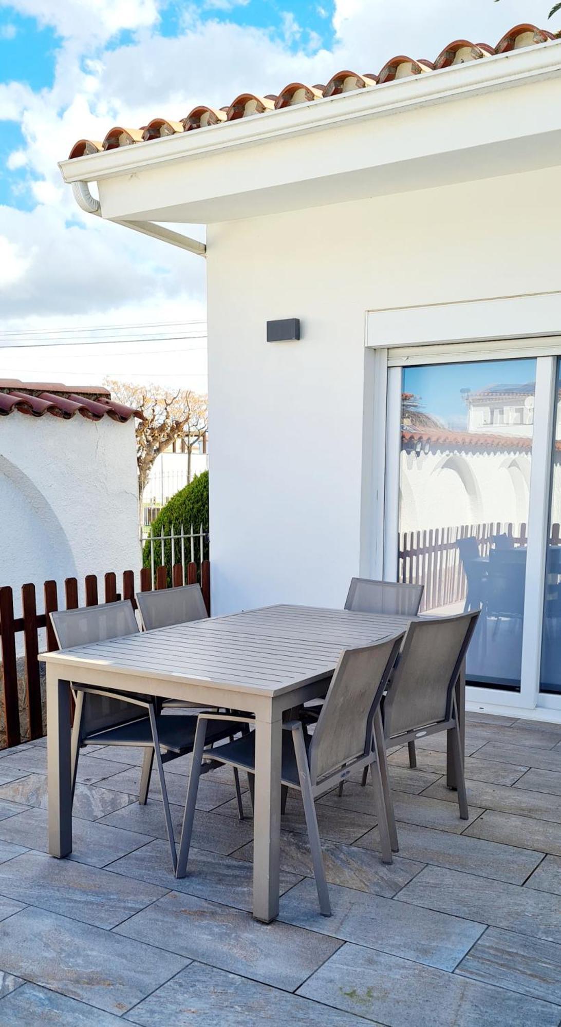 Cap Ras 40 A Holiday home Empuriabrava