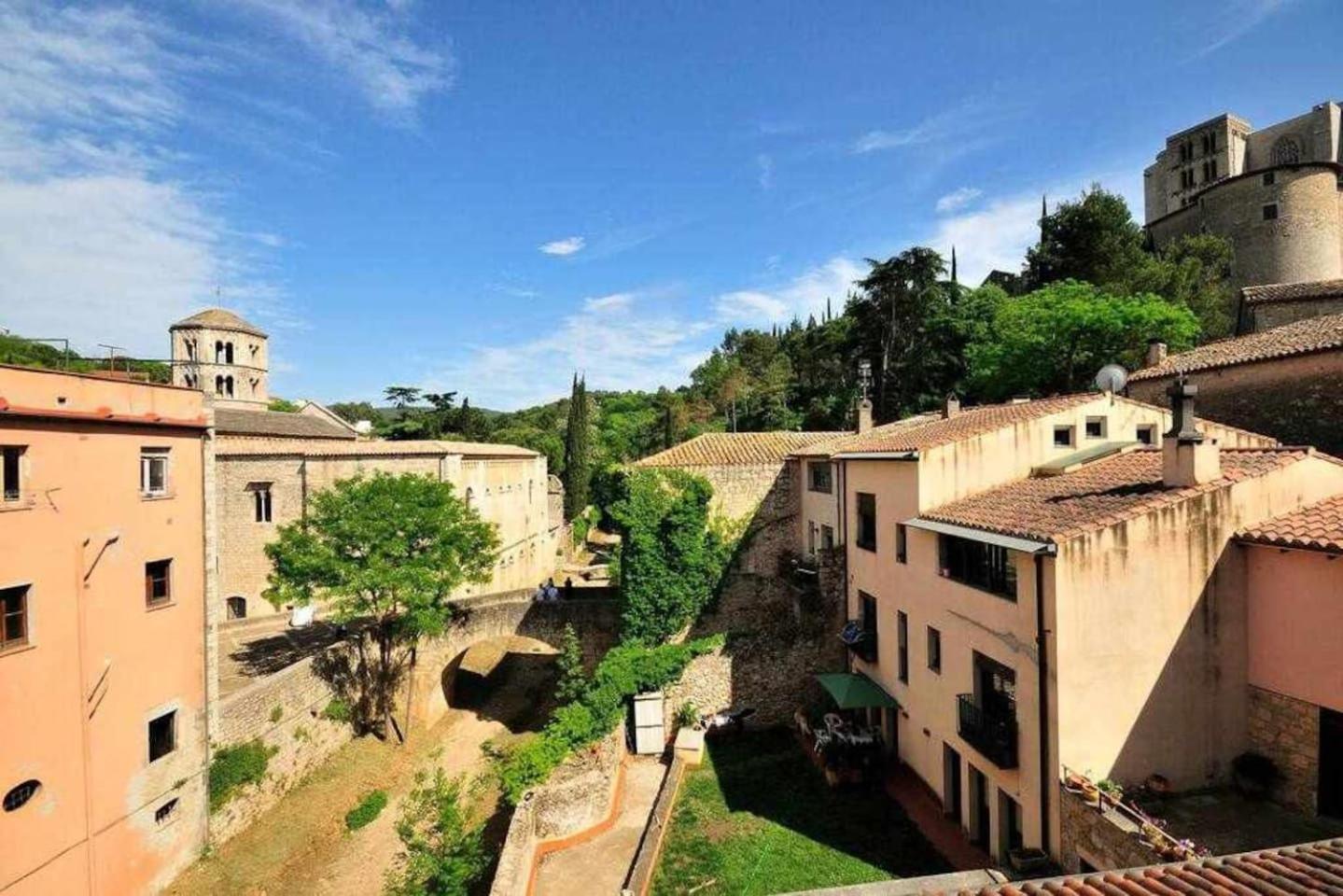 Stunning W Amazing Views In Apartment Girona