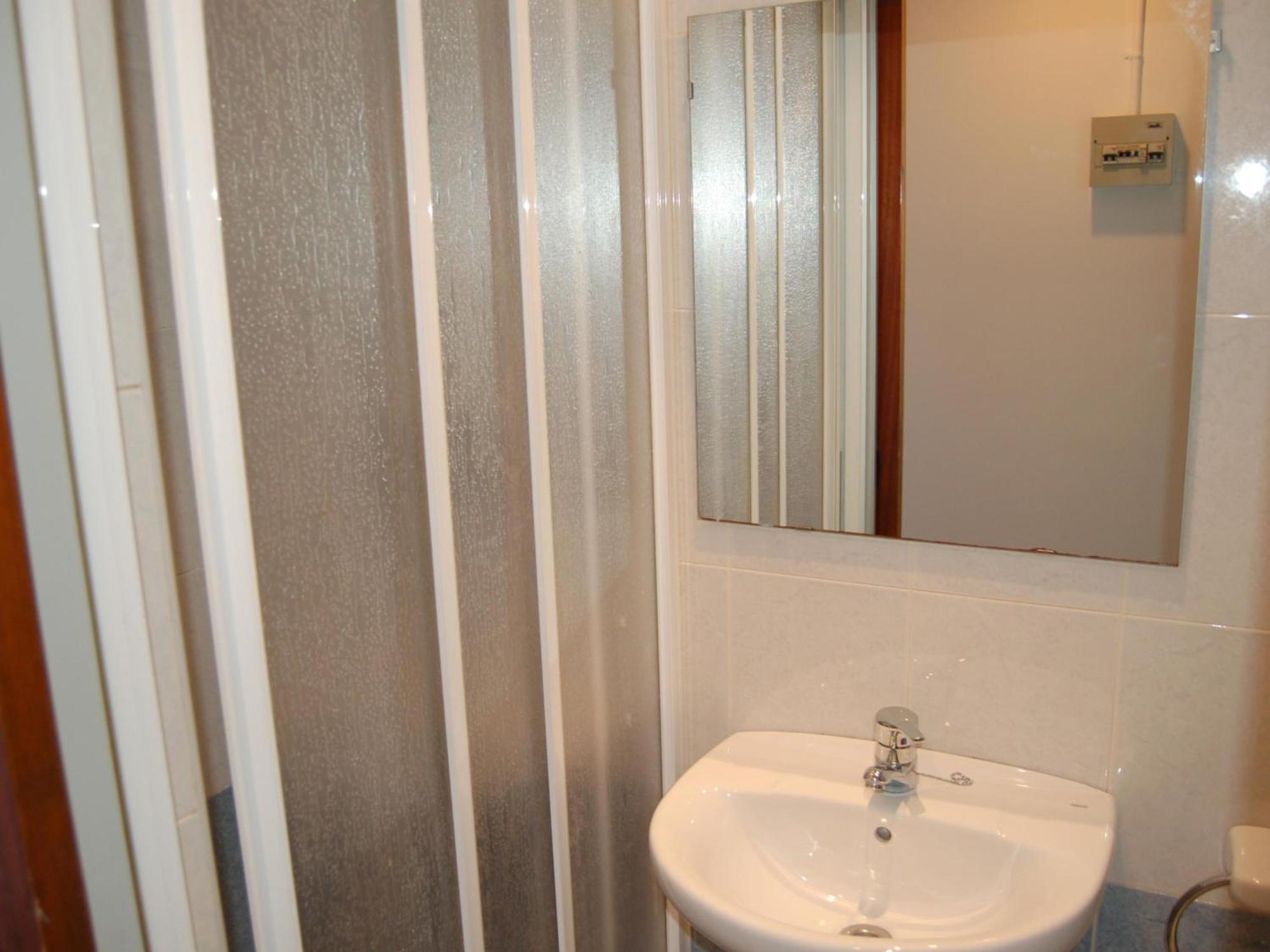 Atico Con Gran Terraza, A 100m De La Playa Del Port De Llanca, Con Wifi, Tv Y Cocina Renovada - Es-228-31 *