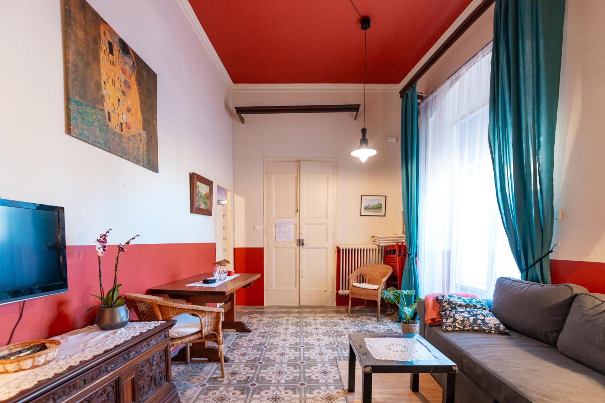 Apartment Sanllehi