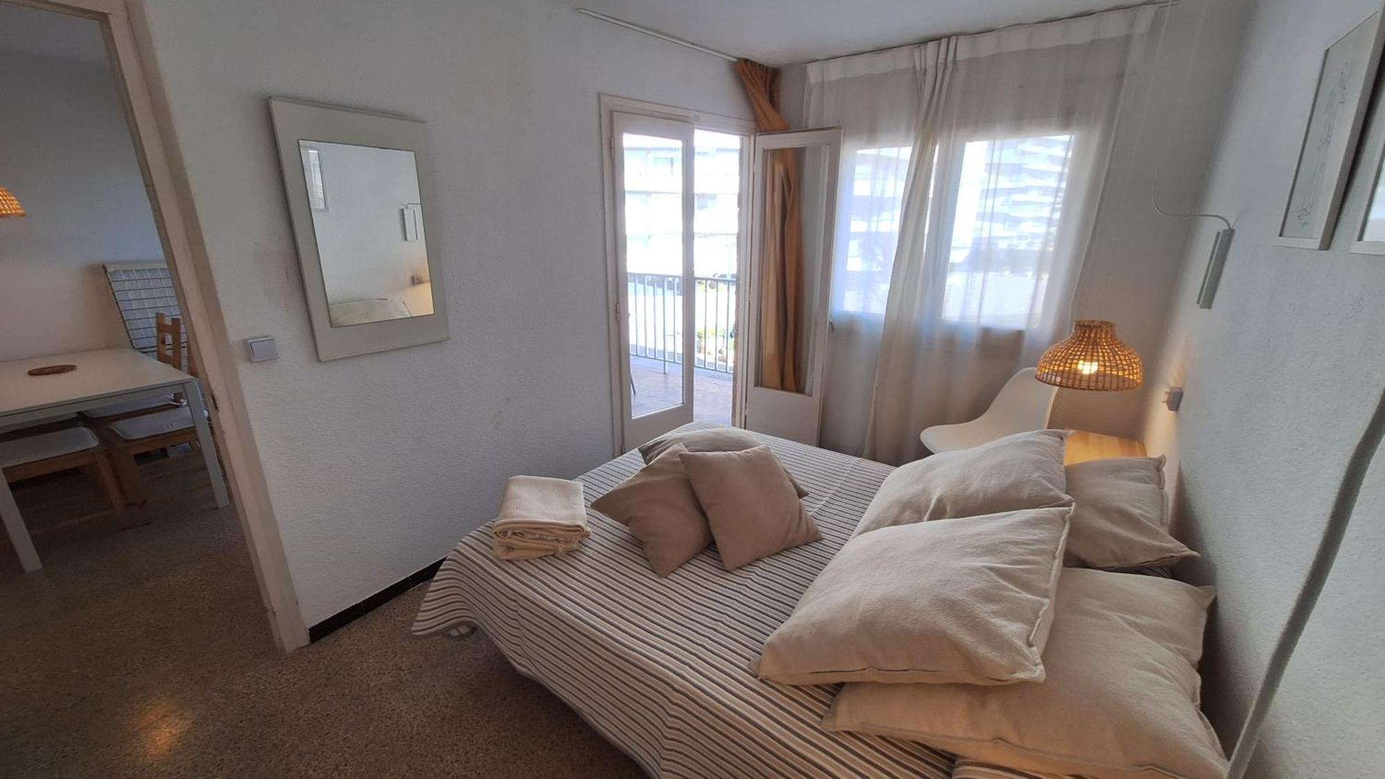 Apartment Rocamaura 1-1 *
