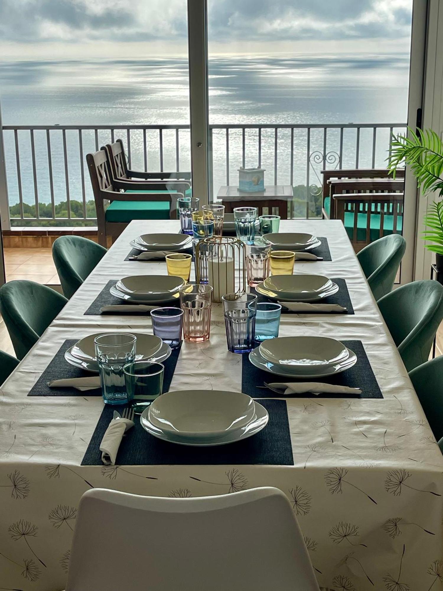 Seahomes Vacations, La Casa Blue Mediterranean Lifestyle