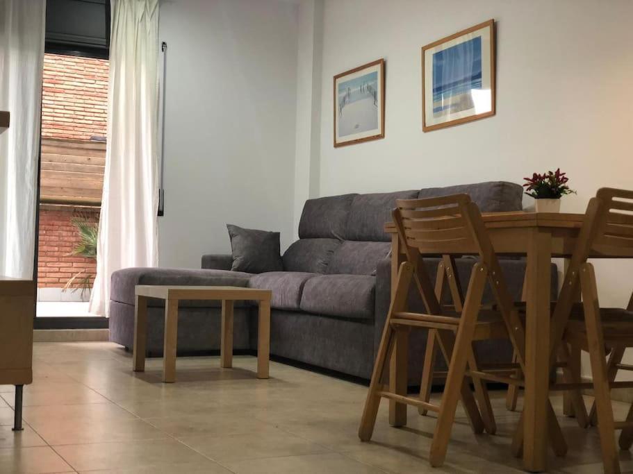 Apartamento Con Terraza A 300 M De La Playa Apartamento Lloret de Mar