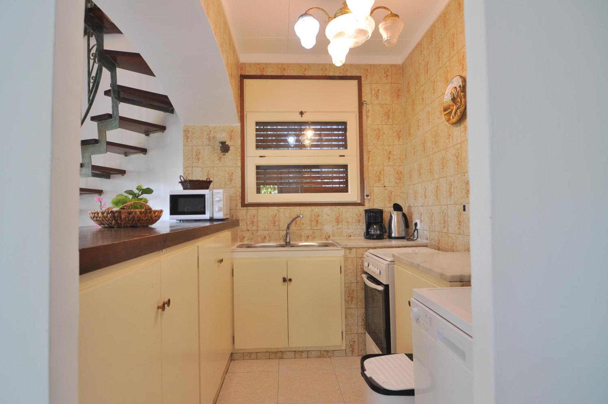 Rnet - Requesens Holiday home *