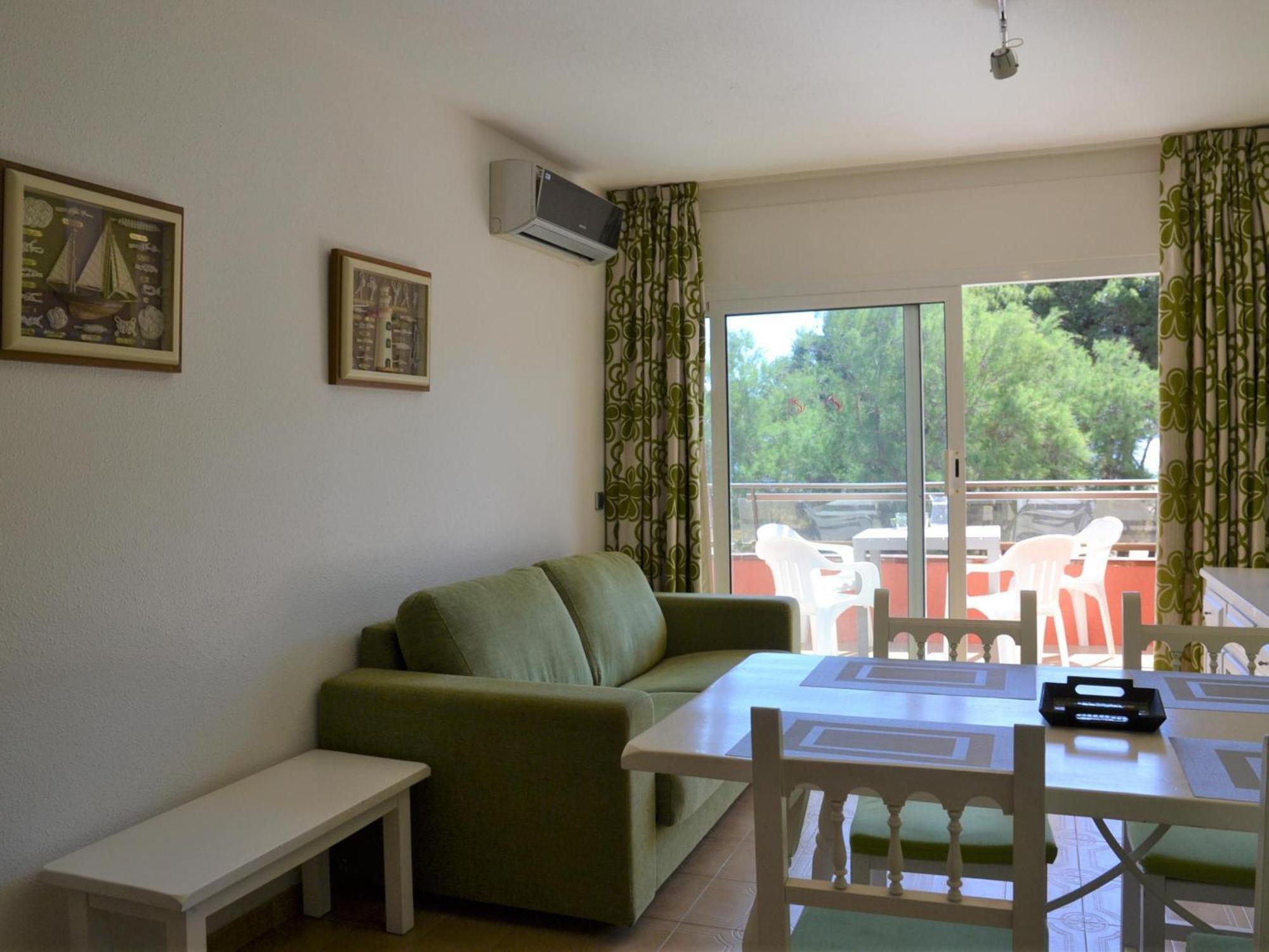 En Primera Linea De Playa Con Piscina Y Terraza - - Es-323-26 *