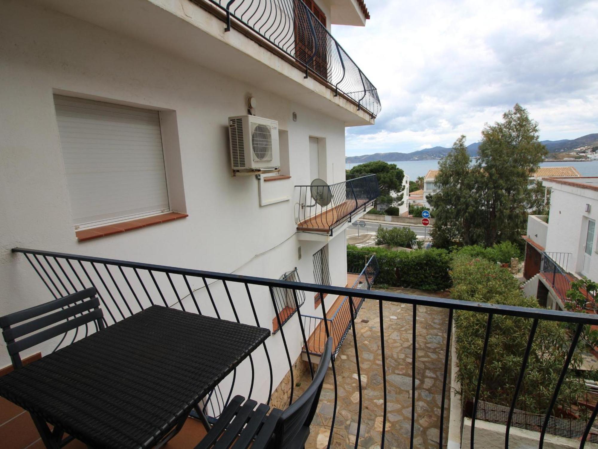 Bramant 5 - Primera Planta Con Terraza, Vistas Al Mar Y Parking. - Es-228-77 * Llançà