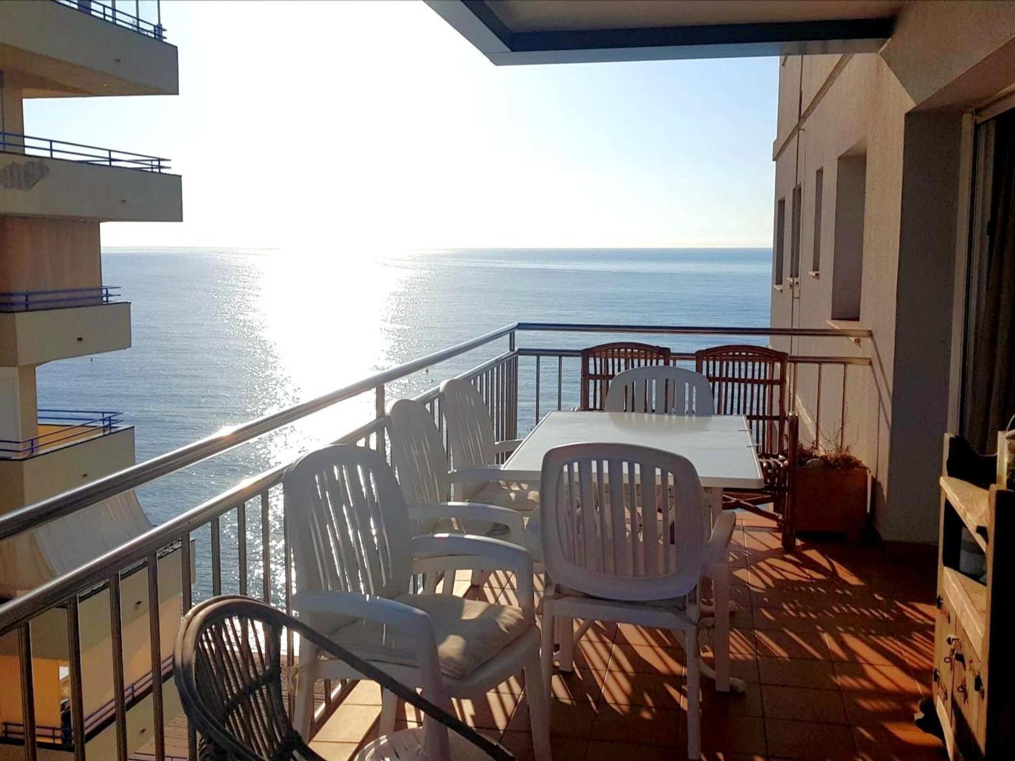 Apartment Apartamento En Primera Linea De Mar En Platja D'Aro, Tranquilo Y Soleado, Con Terraza Y Parking - Es-209-23