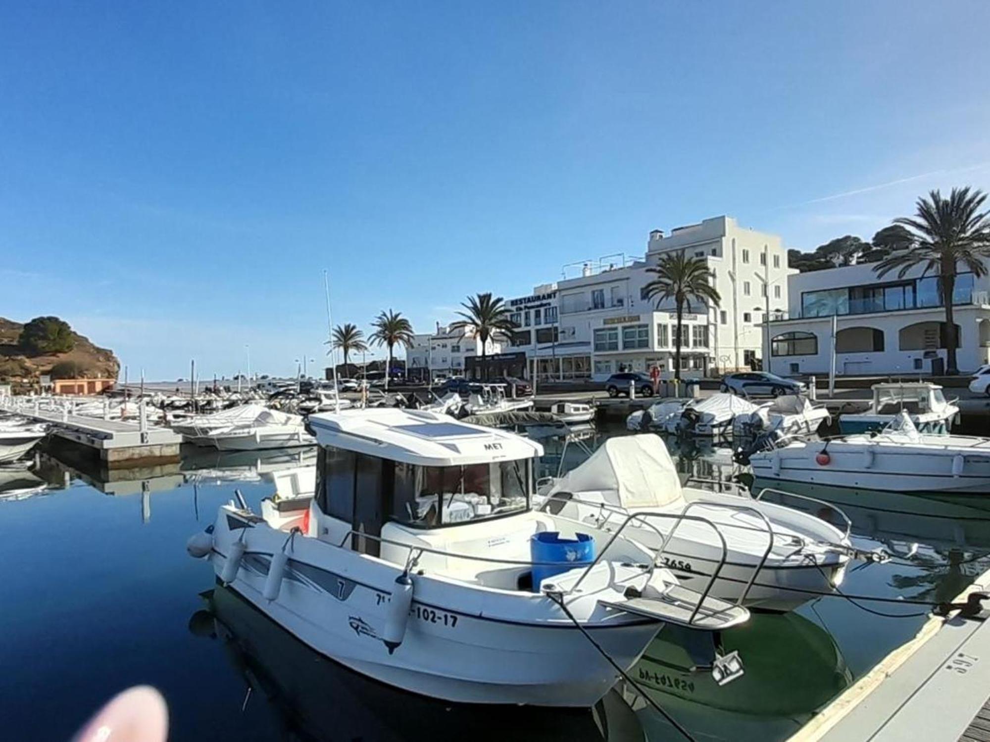 Apartamento Port 3 En Con Terraza, 3 Habitaciones, Wi-fi Y Mascotas Permitidas - Es-170-84 *
