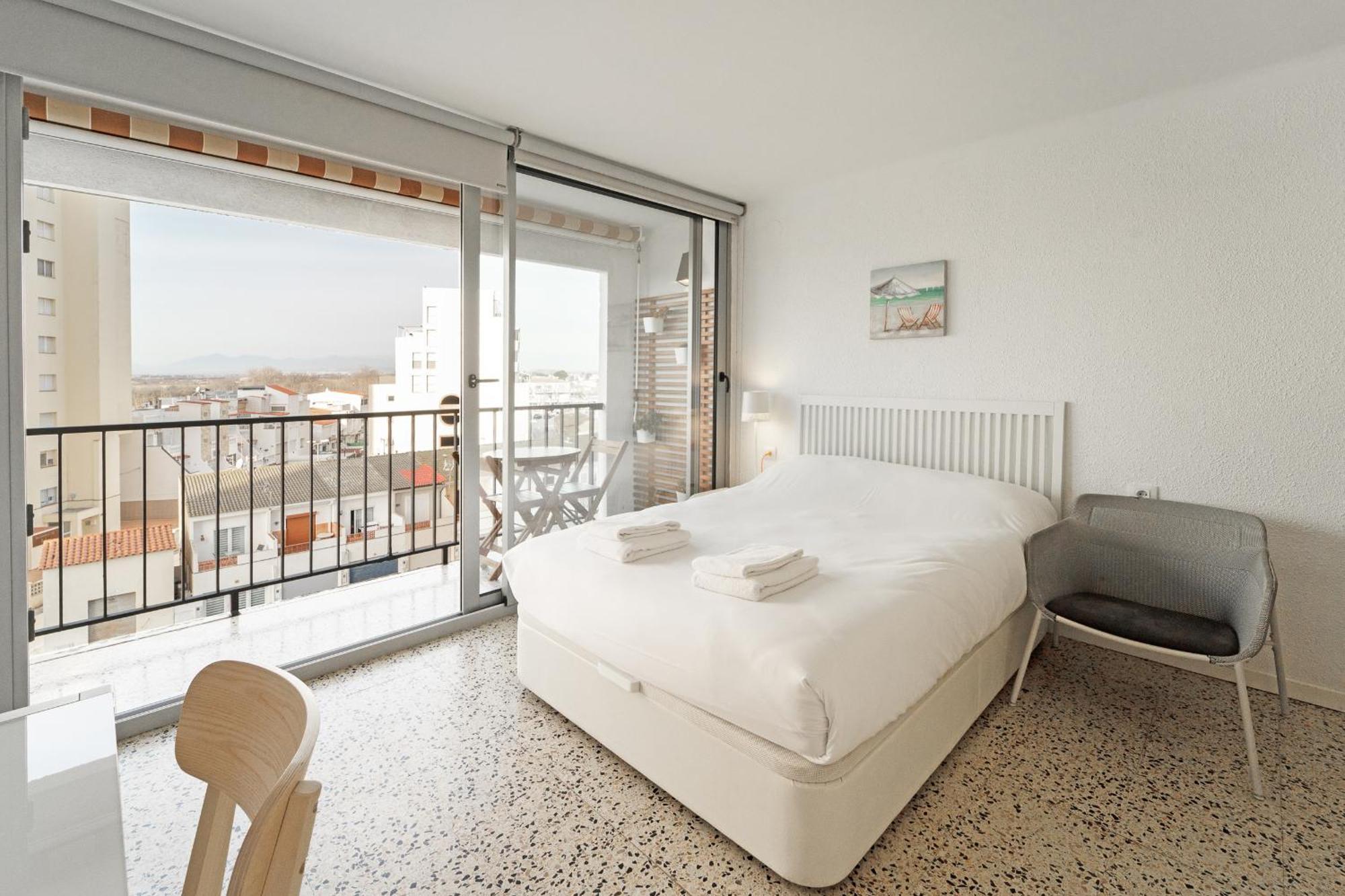 Welcs Estudio 120 Emp Cerca Del Mar * Empuriabrava