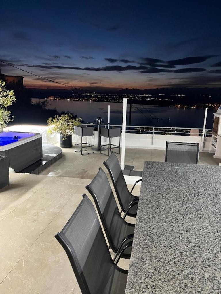Duplex Avec Terrasse Magnifique Jacuzzi Vue Apartment *