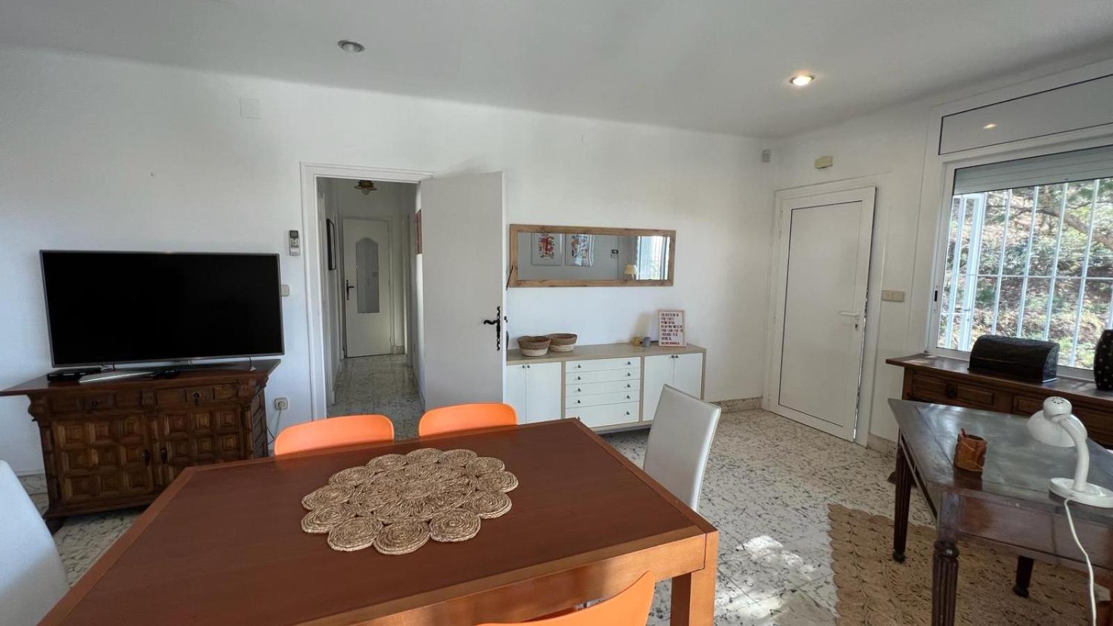Apartamento Con Vistas Mar Y Parking Cerca De La Playa