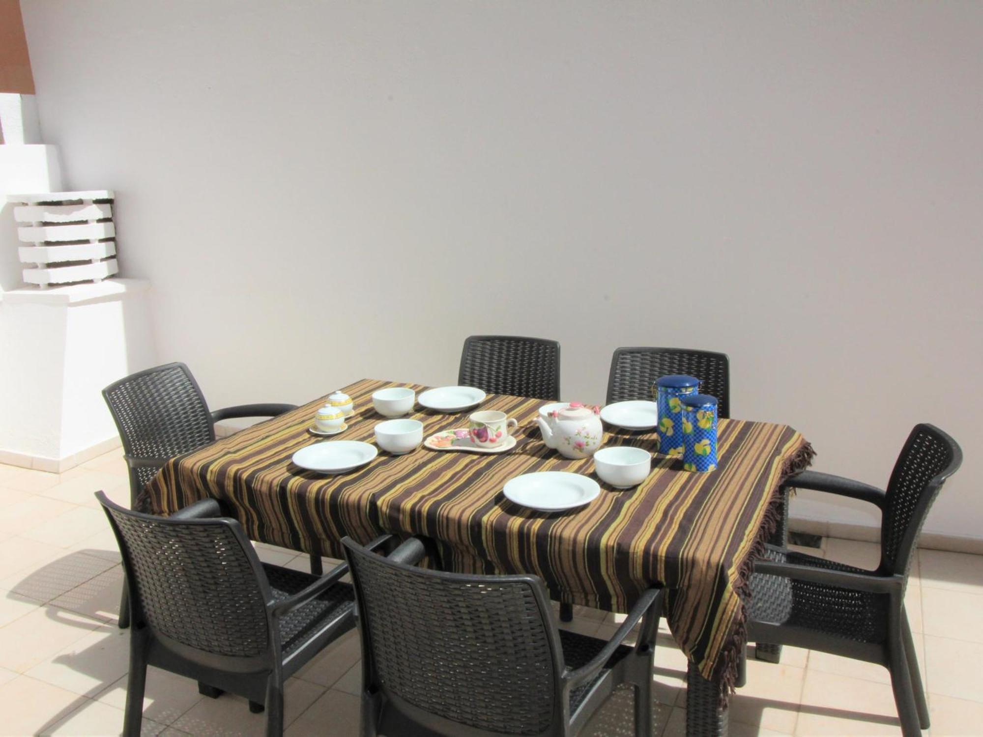 Apartamento Reformado Con Vista Al Mar, 20m De La Playa, A.a., Garaje, En Centro De - Es-258-12 *