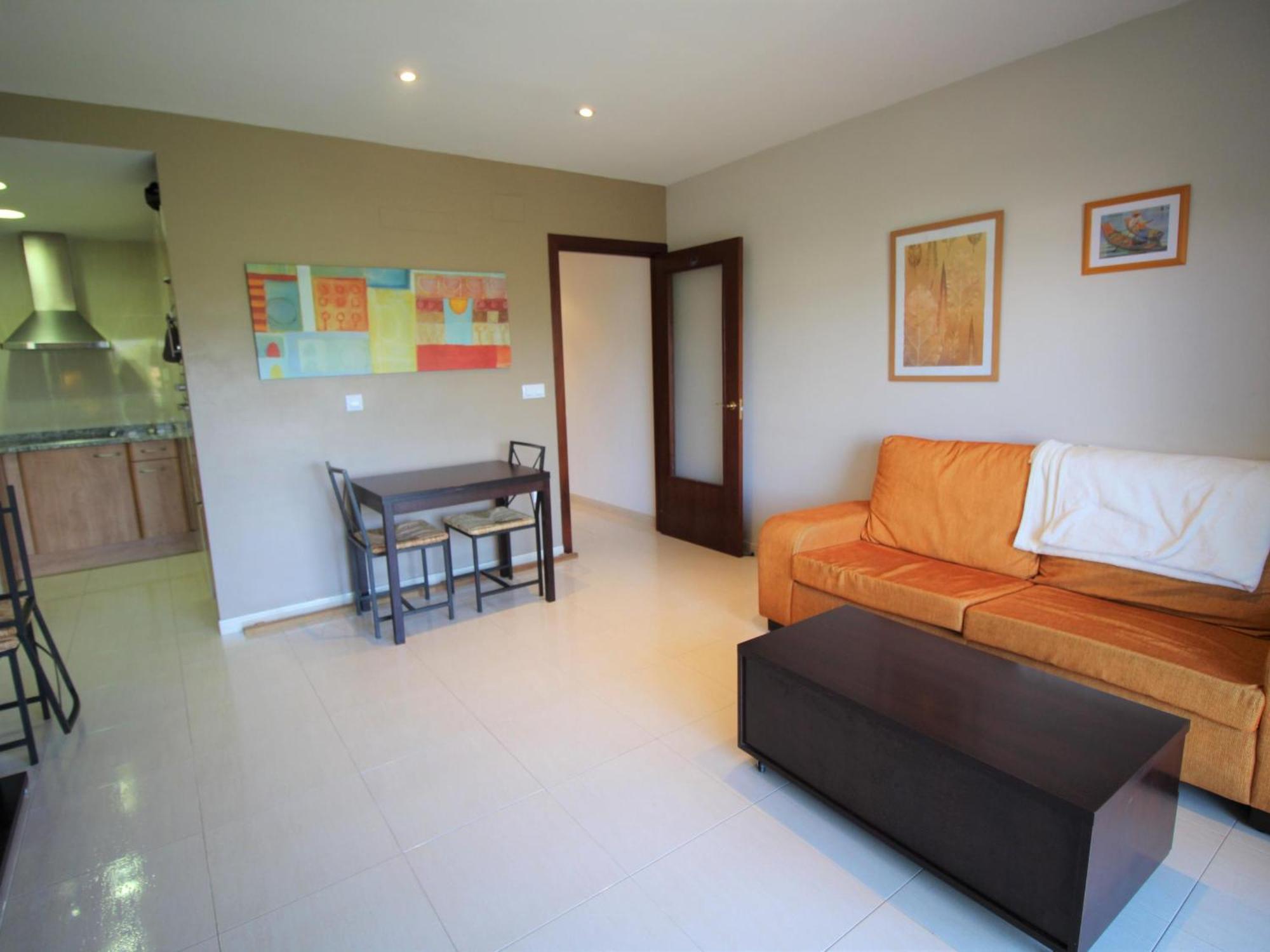 Acogedor Apto A 100m De La Playa Del Port, Con Garaje Y Vistas A La Montana - Es-228-2 * Llanca