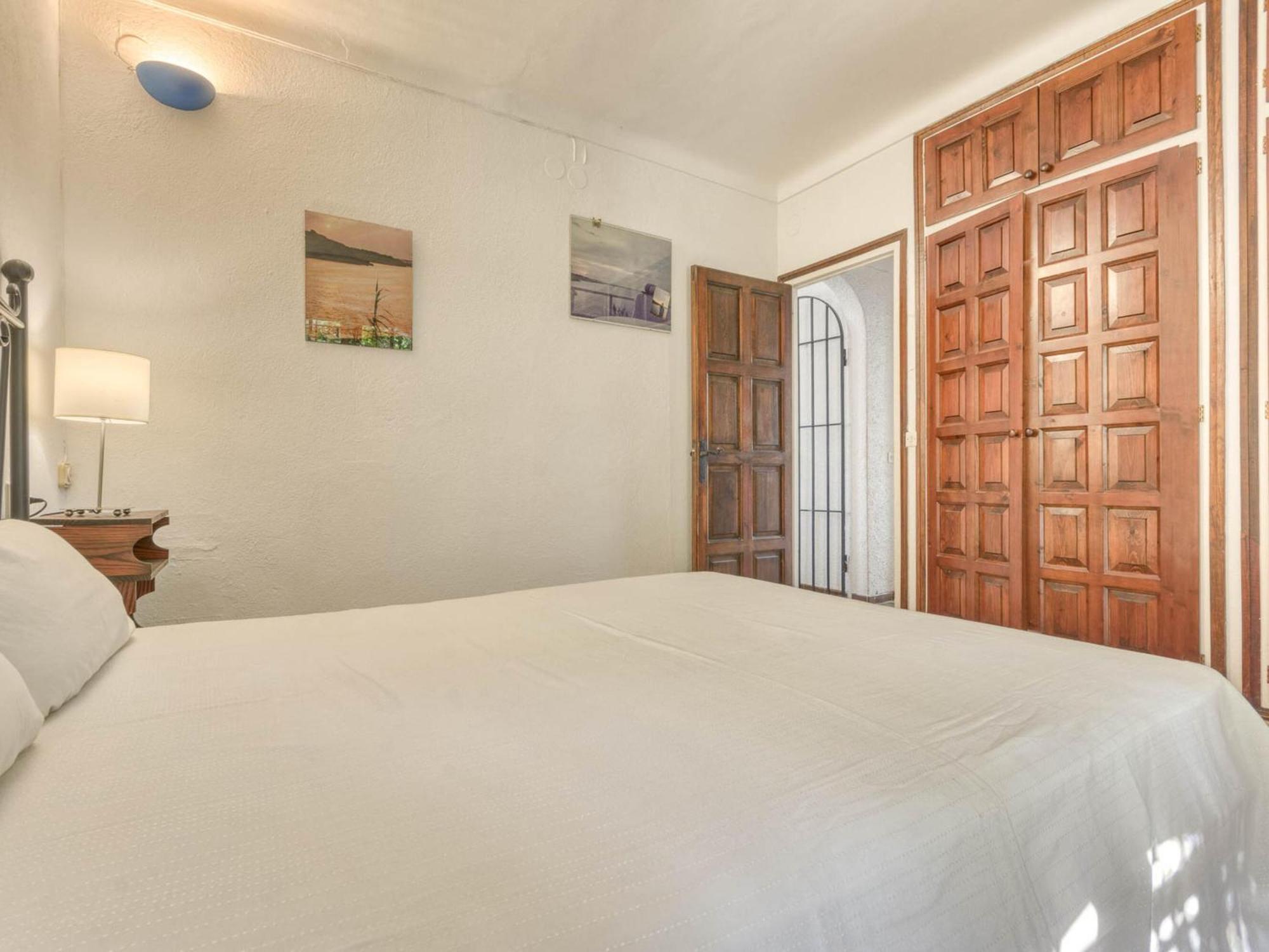 Apto Con Vista Al Mar: Piscina, Barbacoa, Wifi Y Parking En Montgo, L'escala - Es-89-126 *