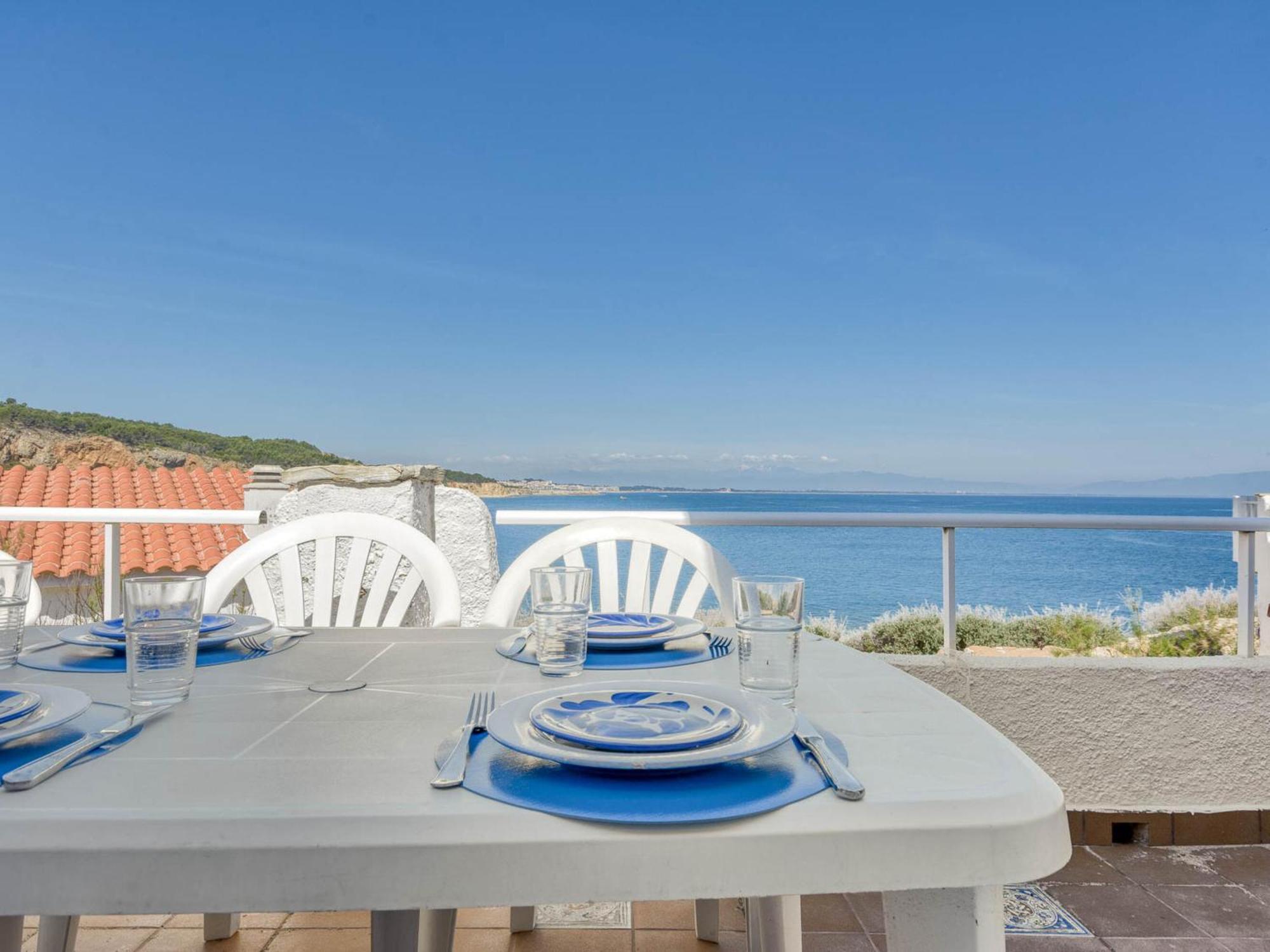 Apartamento Apto Con Vista Al Mar: Piscina, Barbacoa, Wifi Y Parking En Montgo, L'escala - Es-89-126
