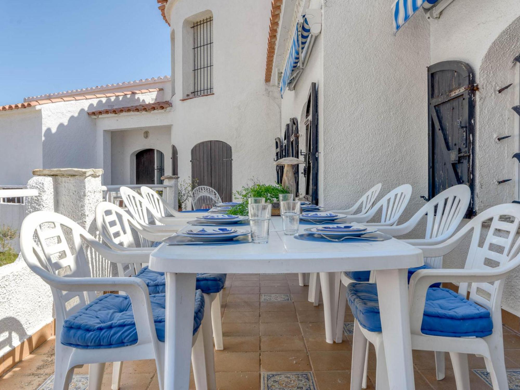 Apto Con Vista Al Mar: Piscina, Barbacoa, Wifi Y Parking En Montgo, L'escala - Es-89-126 * Torroella De Montgri