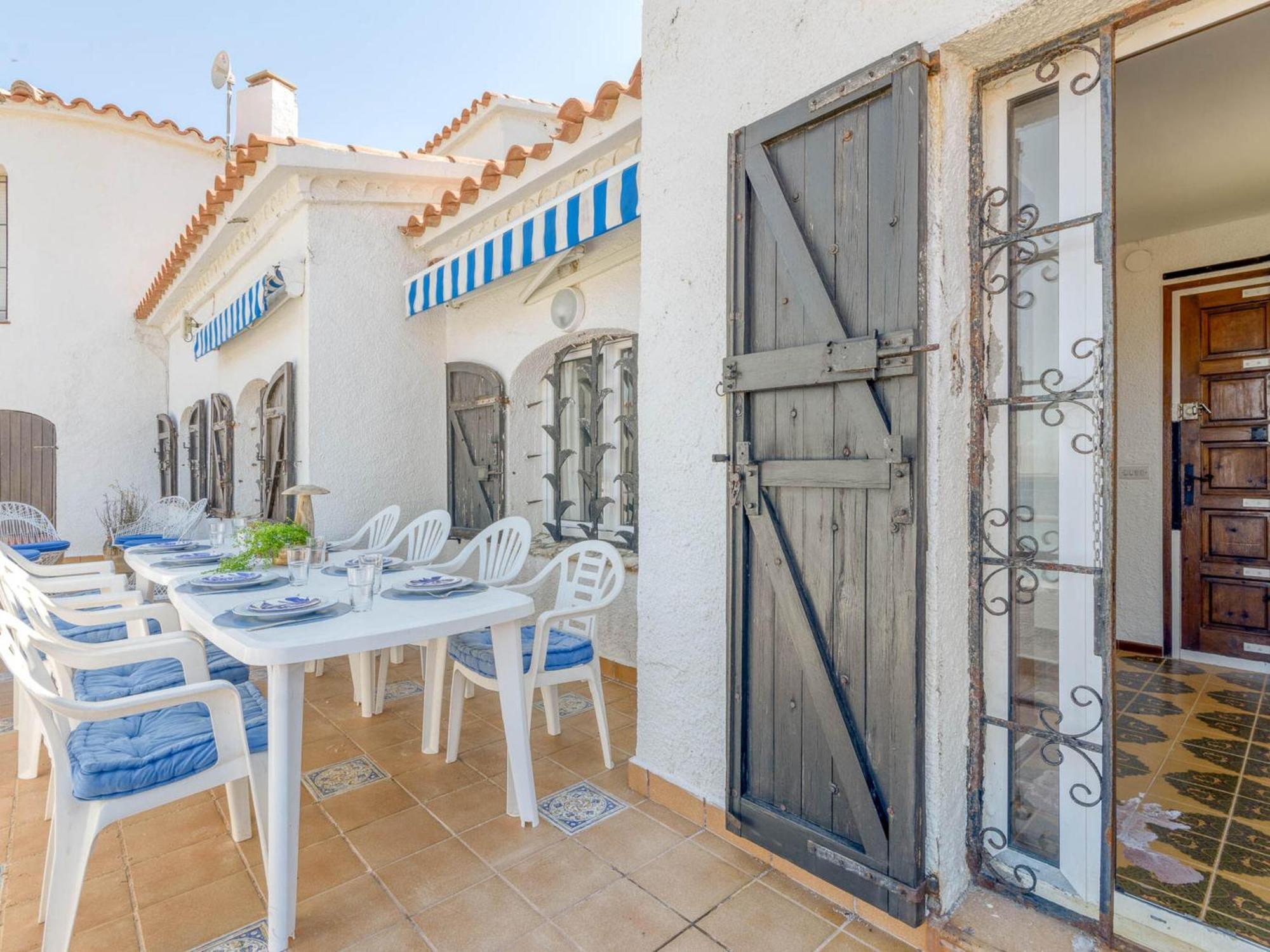 Apto Con Vista Al Mar: Piscina, Barbacoa, Wifi Y Parking En Montgo, L'escala - Es-89-126 * Torroella de Montgrí