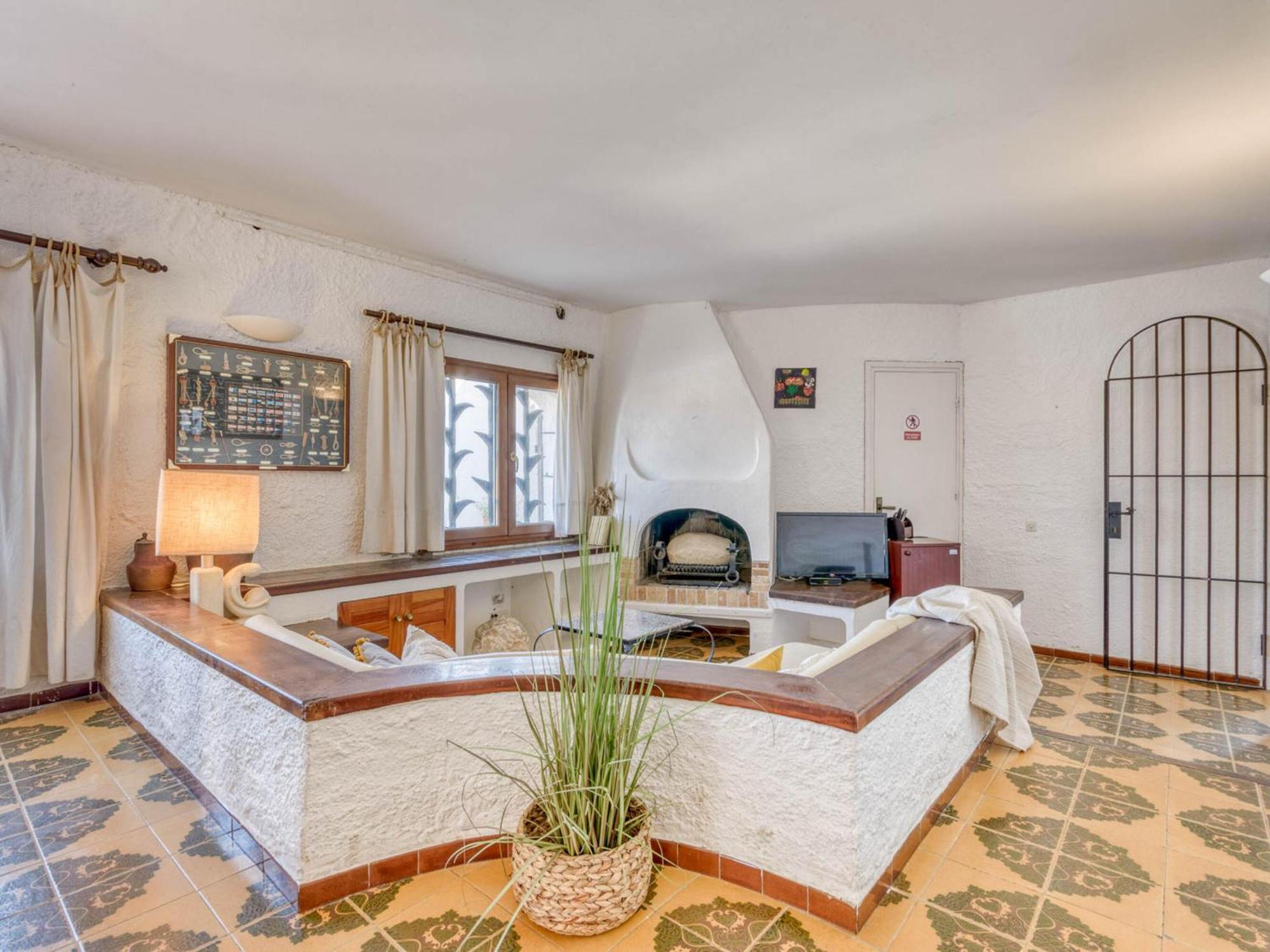 Apto Con Vista Al Mar: Piscina, Barbacoa, Wifi Y Parking En Montgo, L'escala - Es-89-126 *