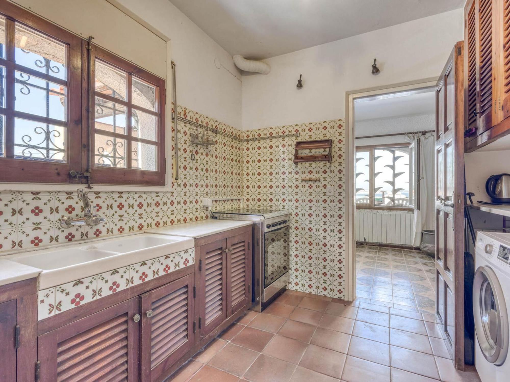 Apartamento Apto Con Vista Al Mar: Piscina, Barbacoa, Wifi Y Parking En Montgo, L'escala - Es-89-126