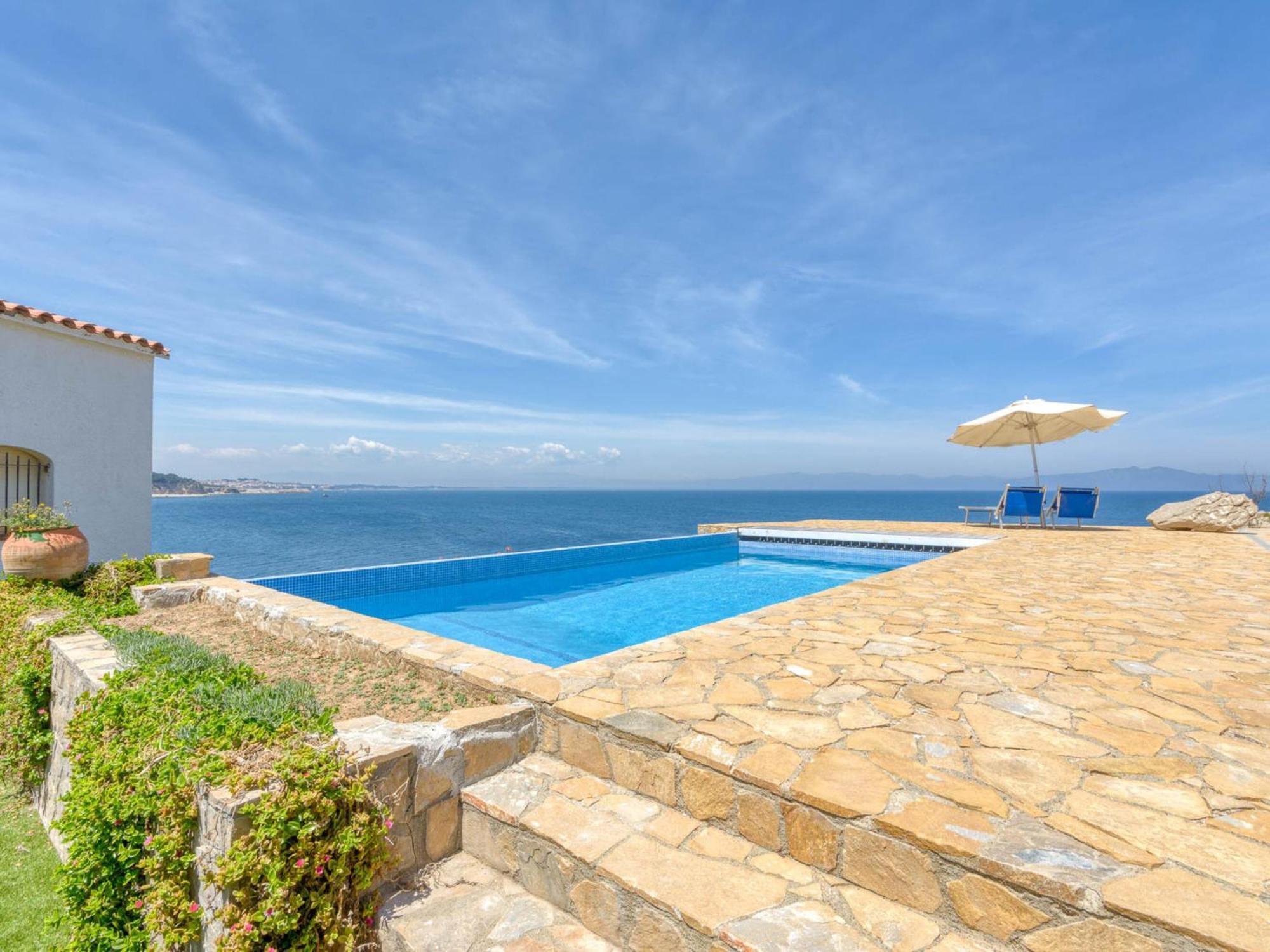 Apto Con Vista Al Mar: Piscina, Barbacoa, Wifi Y Parking En Montgo, L'escala - Es-89-126 Apartamento