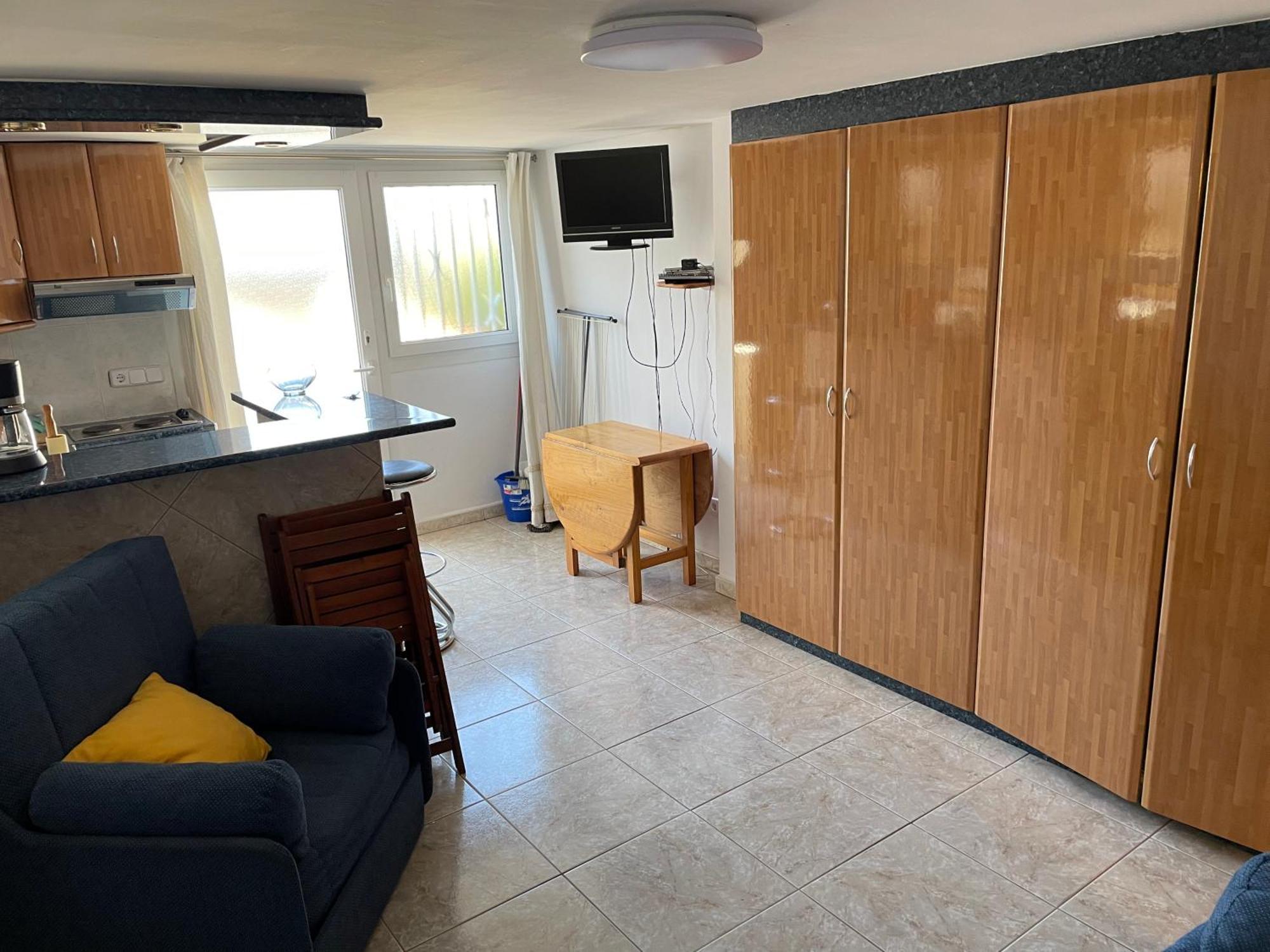 Apartment Dans Un Endroit Calme Et Discret D Empuria