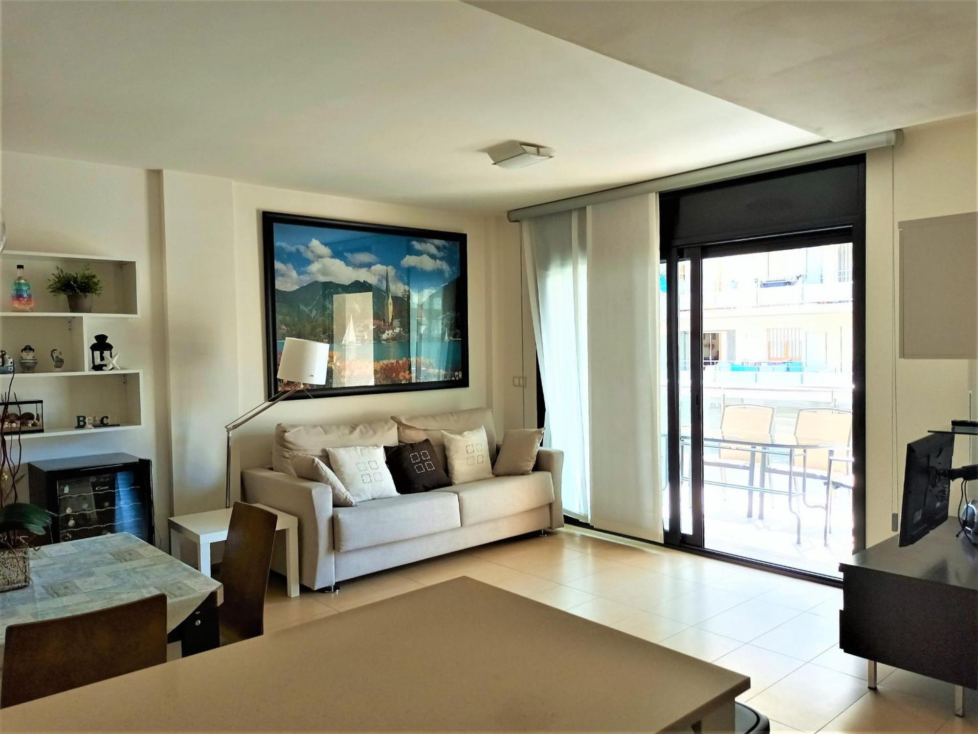Apartment En Roses: Terraza, A/a, Wifi, Parking, 2ª Linea De Playa - Es-258-89