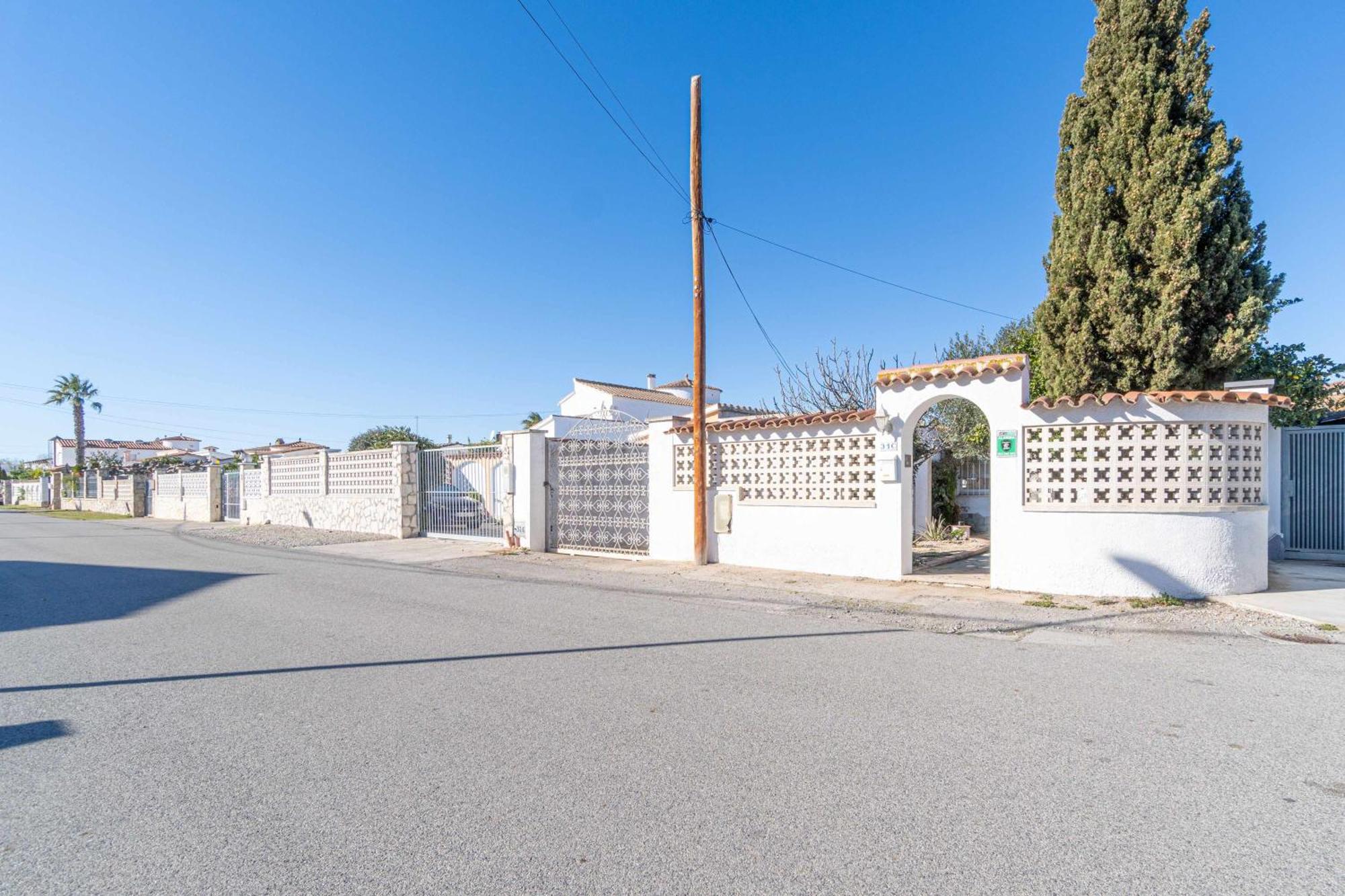 Holiday home Jouvacations Noguera
