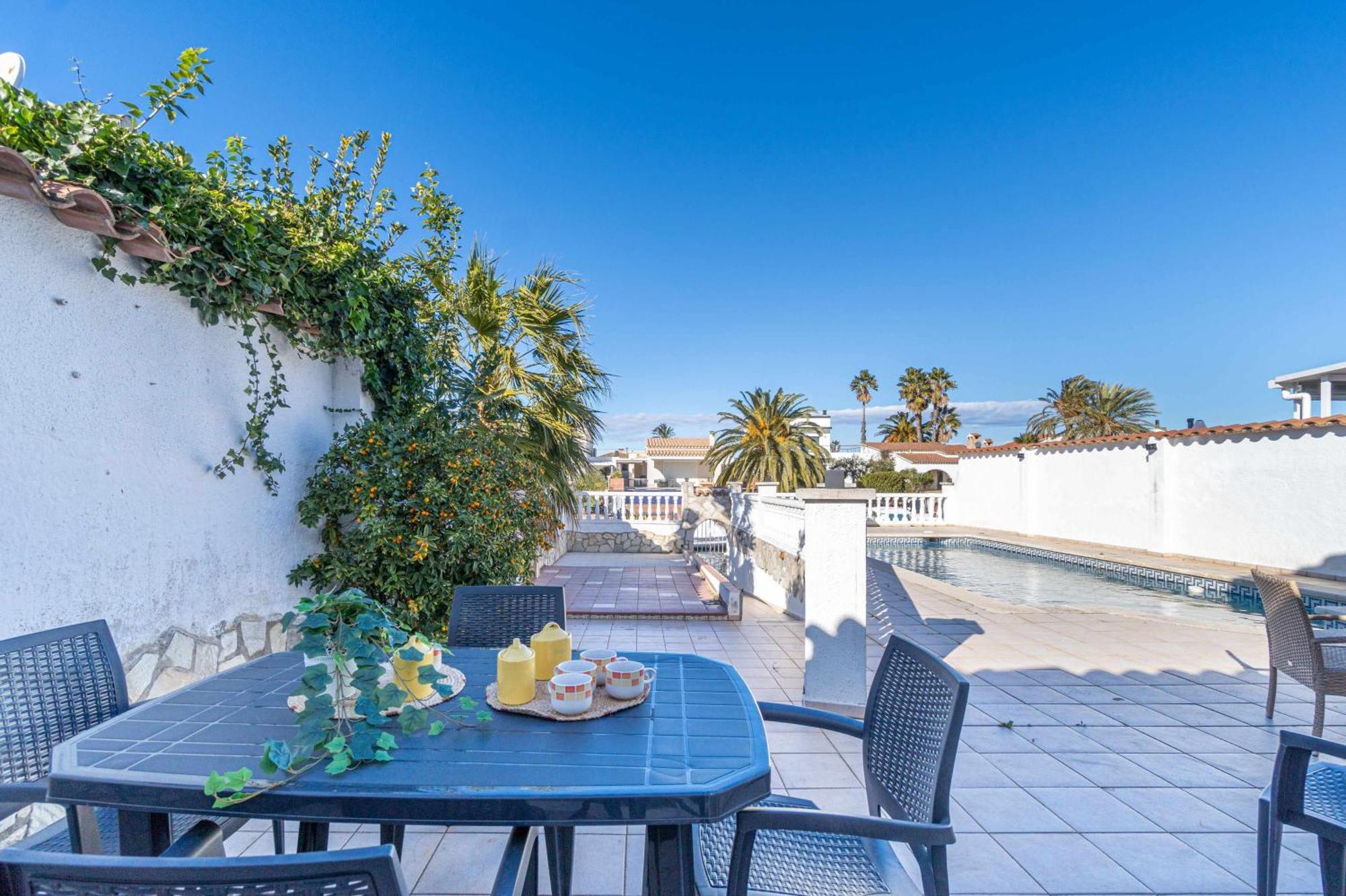 Jouvacations Noguera Holiday home Empuriabrava