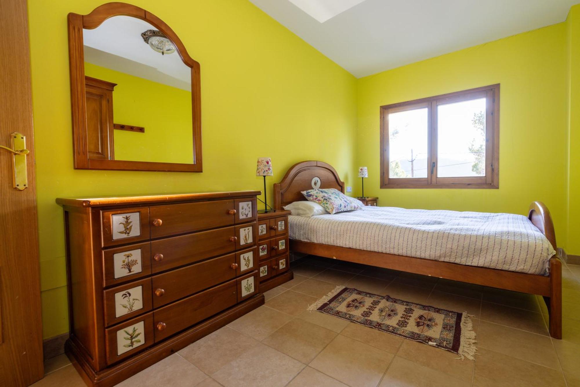 Preciosa Casa En Sa Tuna *