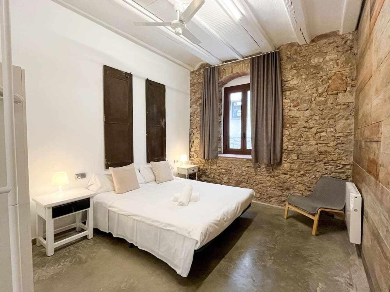 Aptw Pool In Heart Of Old Town Apartment