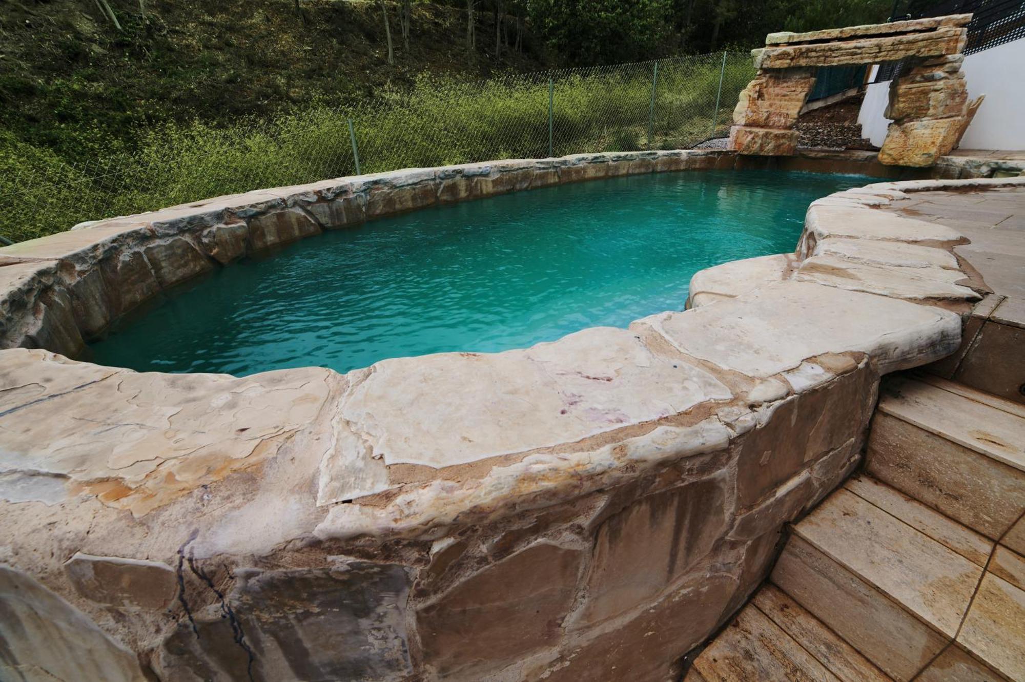 Moderna Welcs Emp-097- Con Piscina