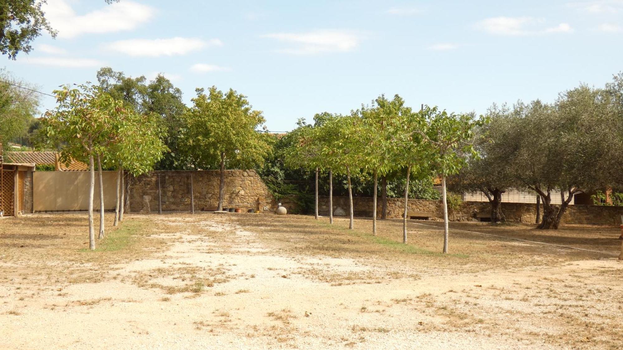 Mas Soles - Compartida En Parlavà - Girona Villa