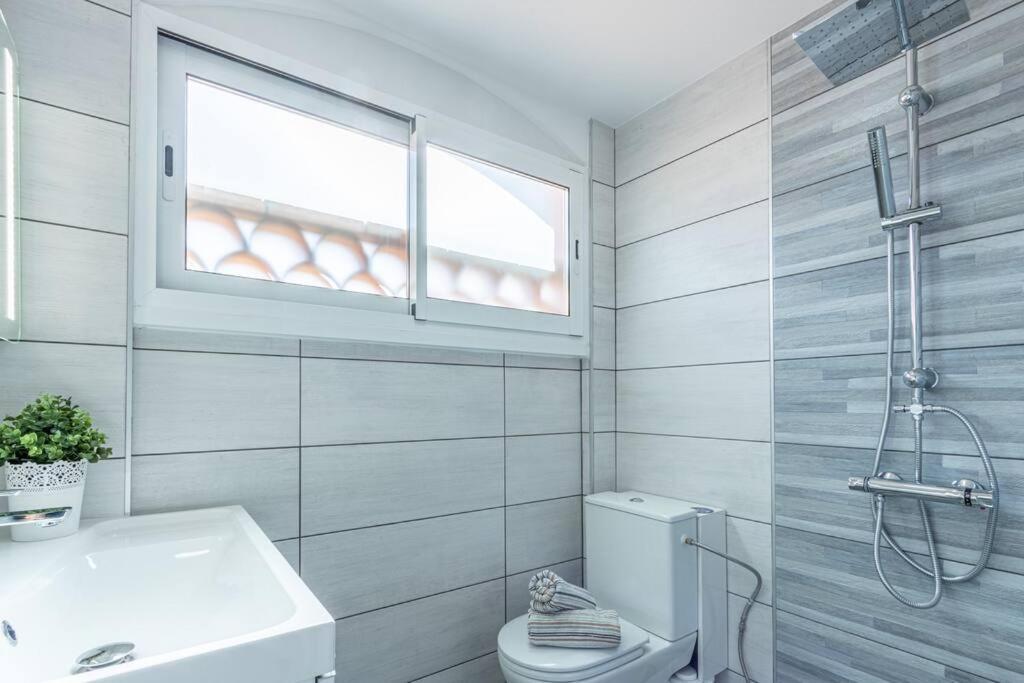 Apartment 141-empurialola- Con Piscinas En El Centro Y Cerca Del Mar Empuriabrava