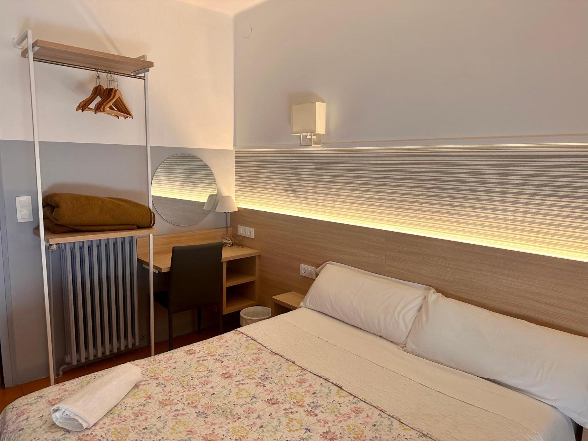 Fonda Can Setmanes Guest house Blanes