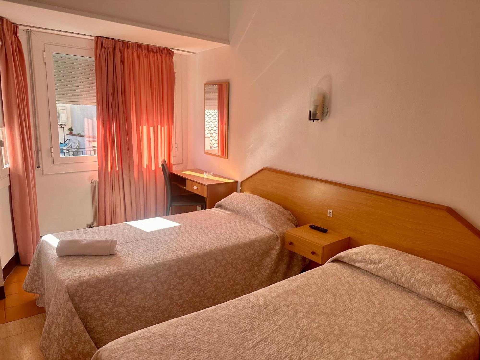 Fonda Can Setmanes 2* Blanes