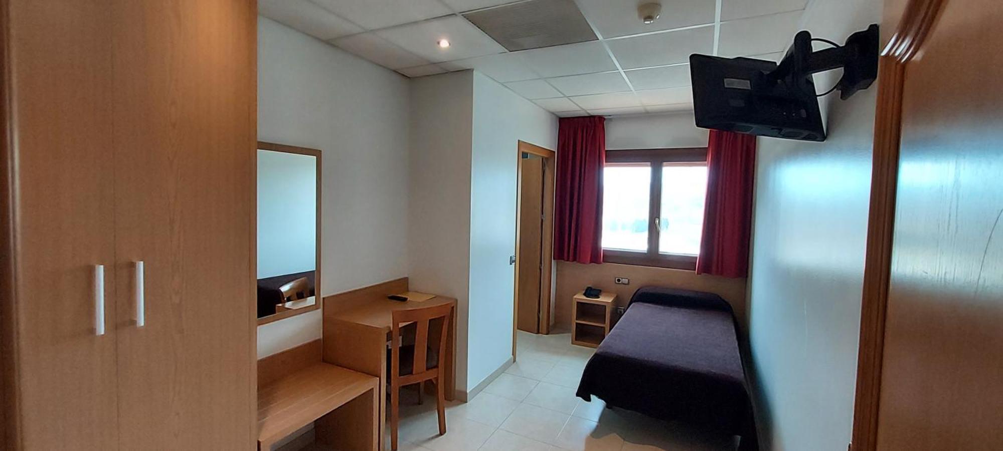 Hotel Font Del Pla 2* La Jonquera
