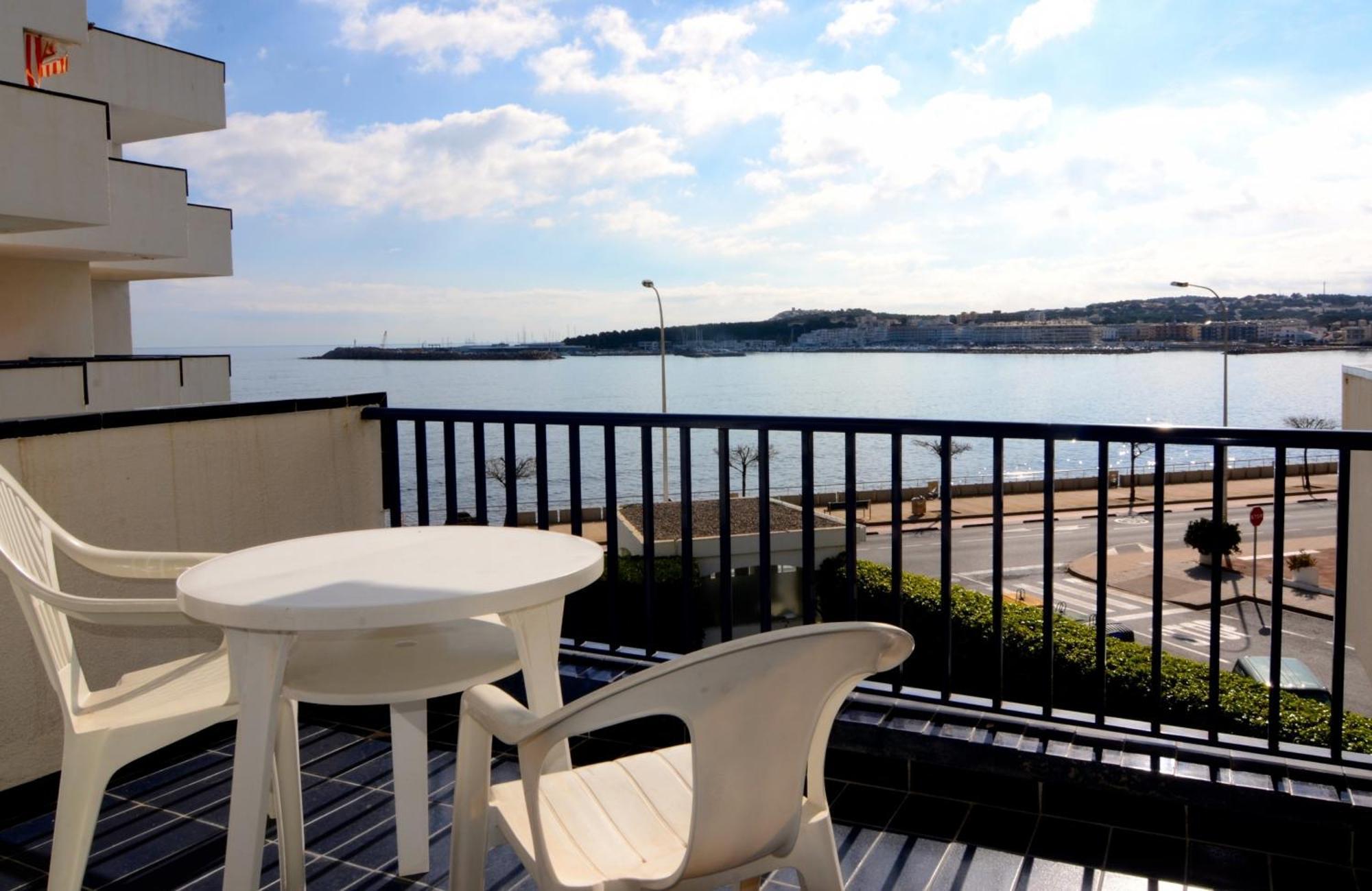 Passeig Del Mar - Apartamentos Primera Linea Apartment *