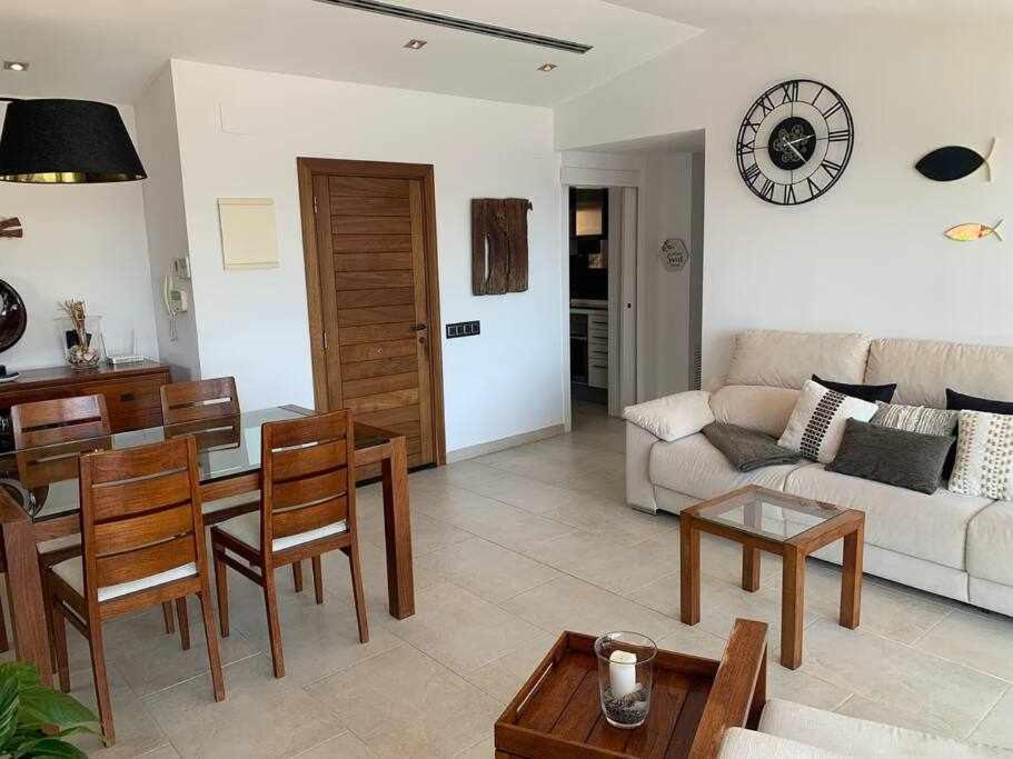 Villa Estilo Mediterraneo A 200 M Playa Con Piscina