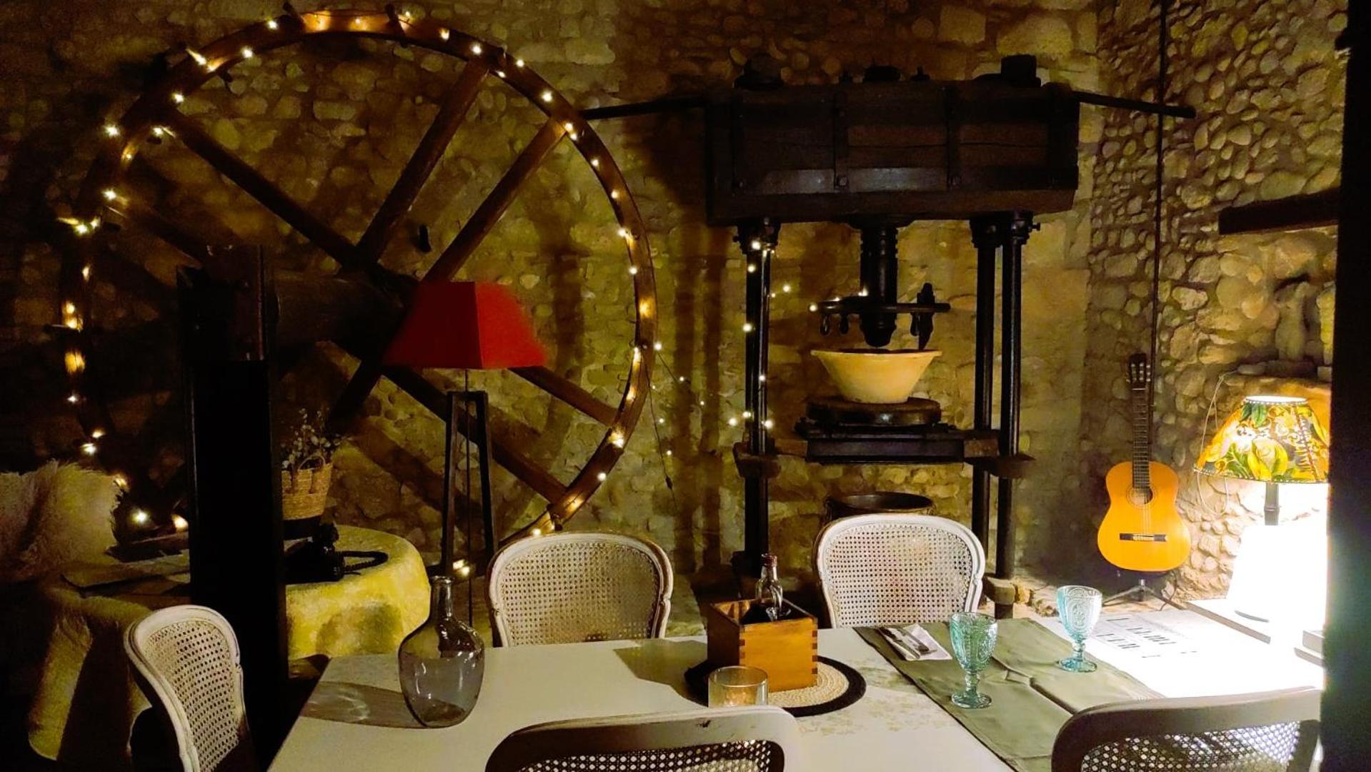 Bed and breakfast La Masia Costa Brava -adults Only Garrigás