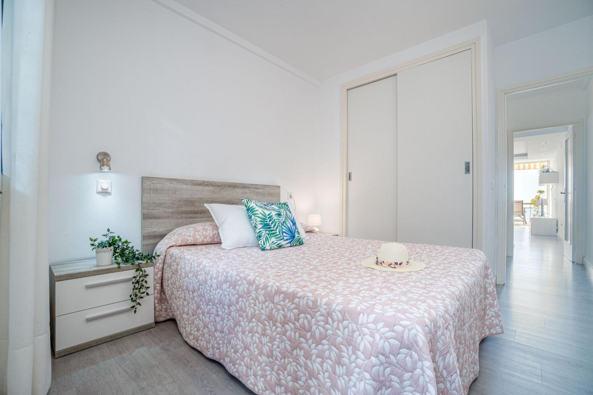 Apartment Meda Chica Roses