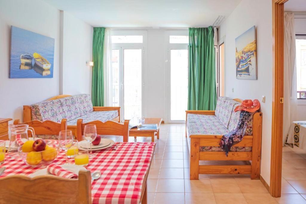 Apartamento Aptos. Comte D´empuries