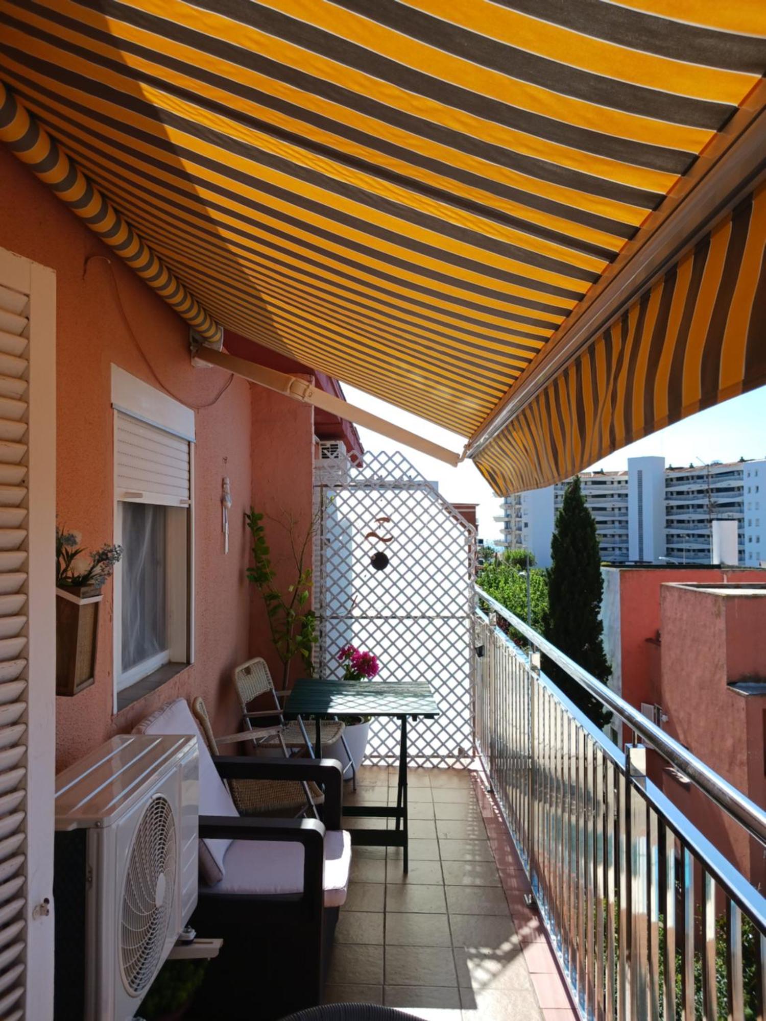 Petit Acollidor I Lluminós Amb Terrassa