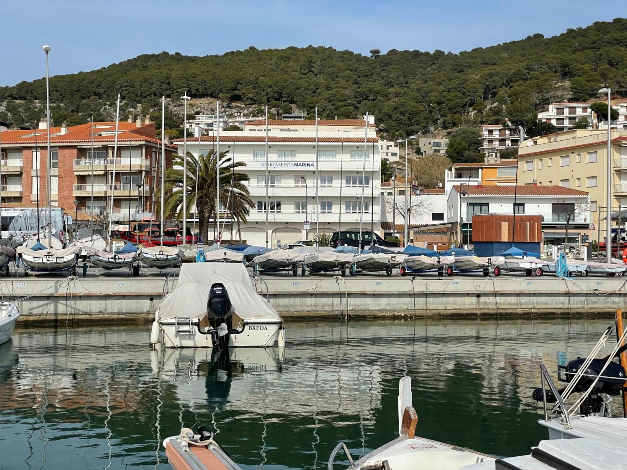 Marina 1-c