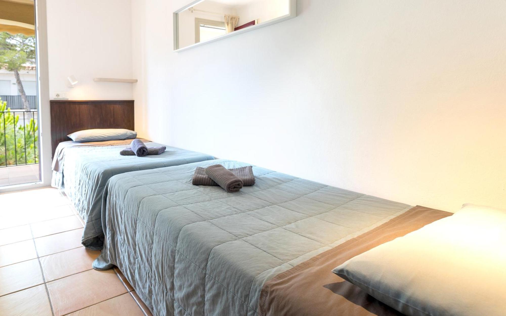 A 100 M De Playa. Calella Palafrugell * Calella De Palafrugell
