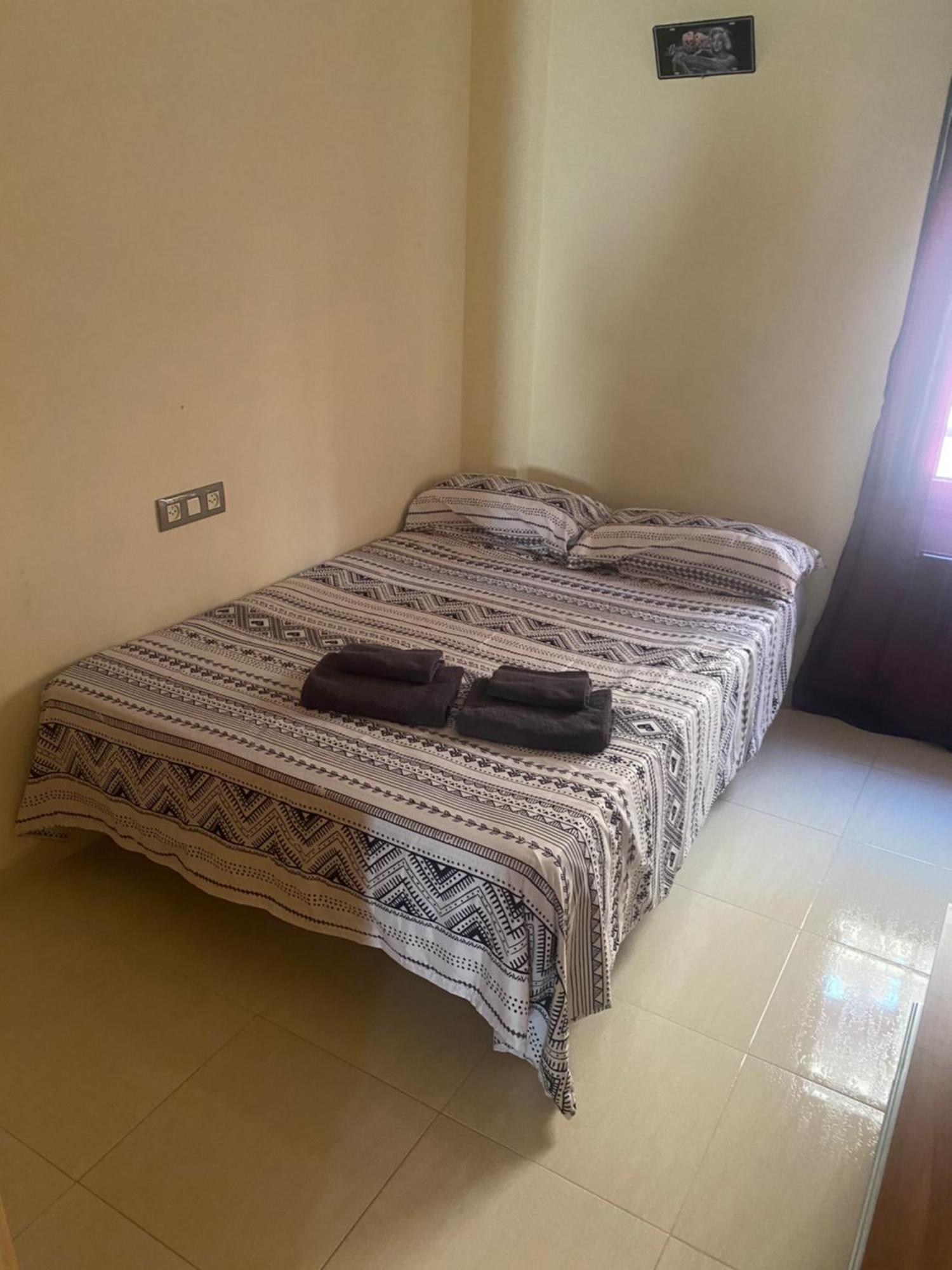 Climatise + Garage Apartamento Rosas