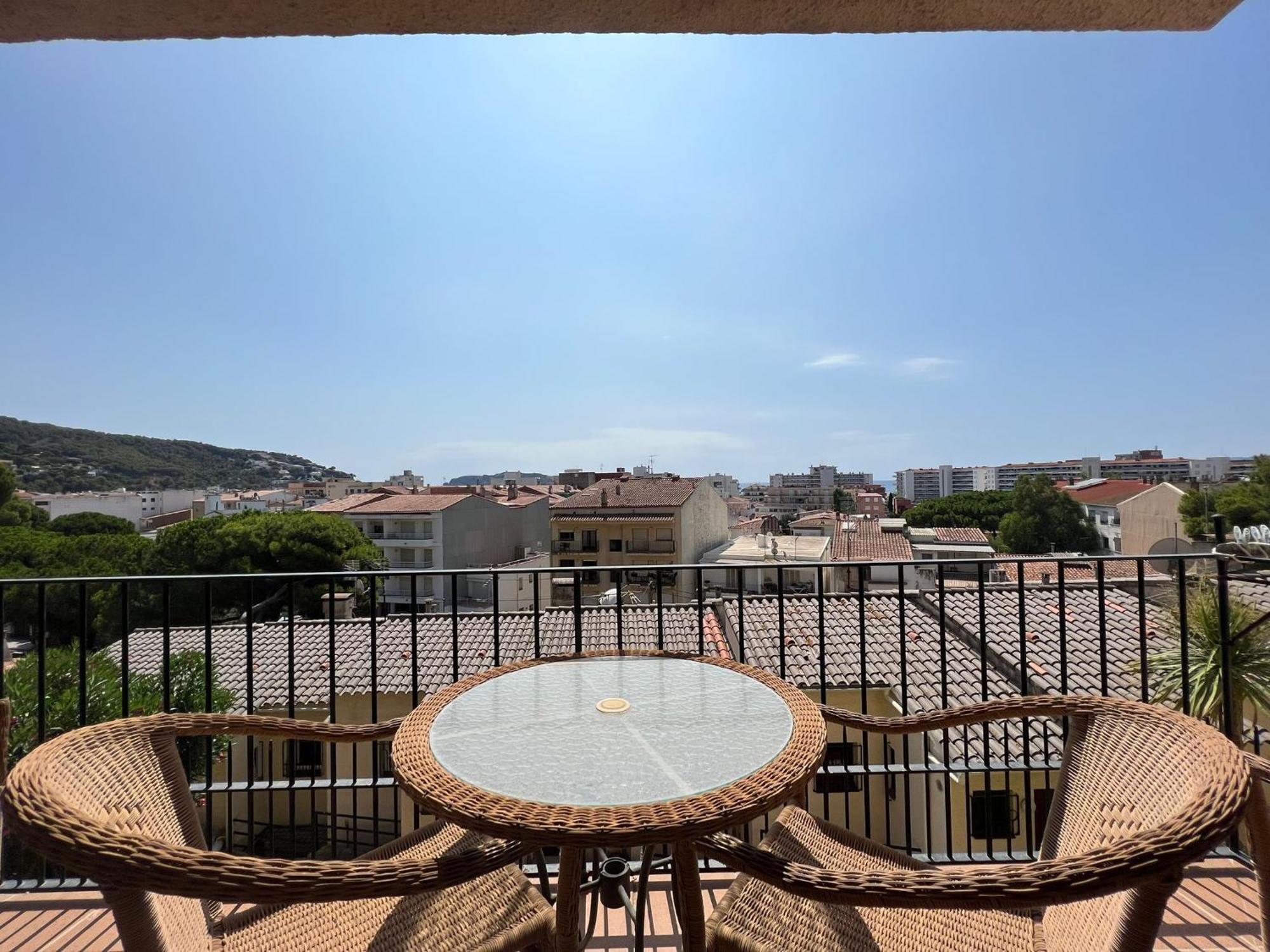 La Font Lovely Lestartit 400 Meter From The