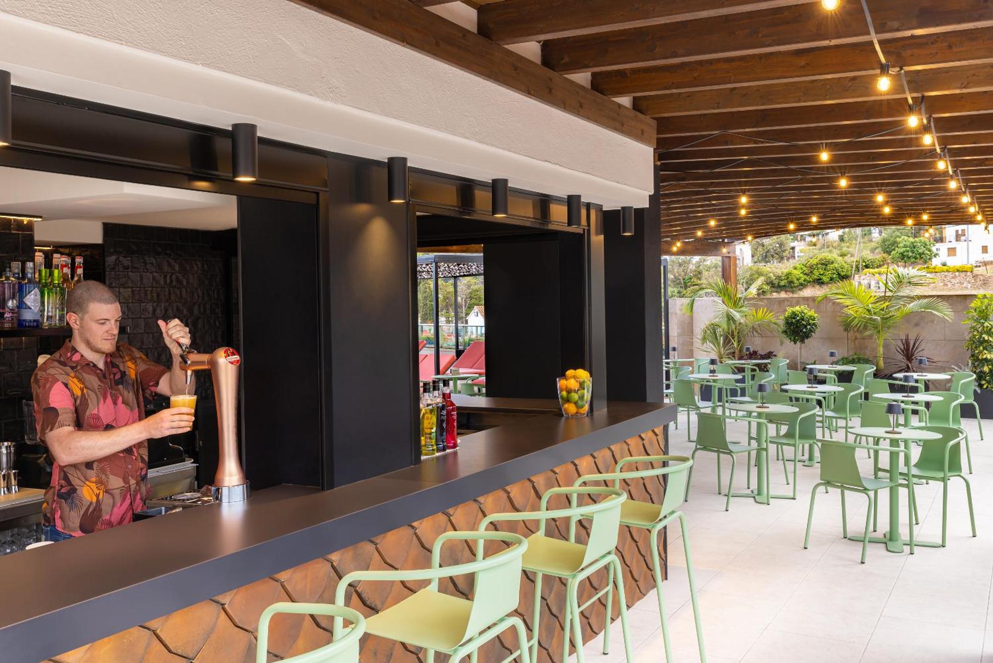Hotel Golden Bahia De Tossa & 4* Sup. 4*