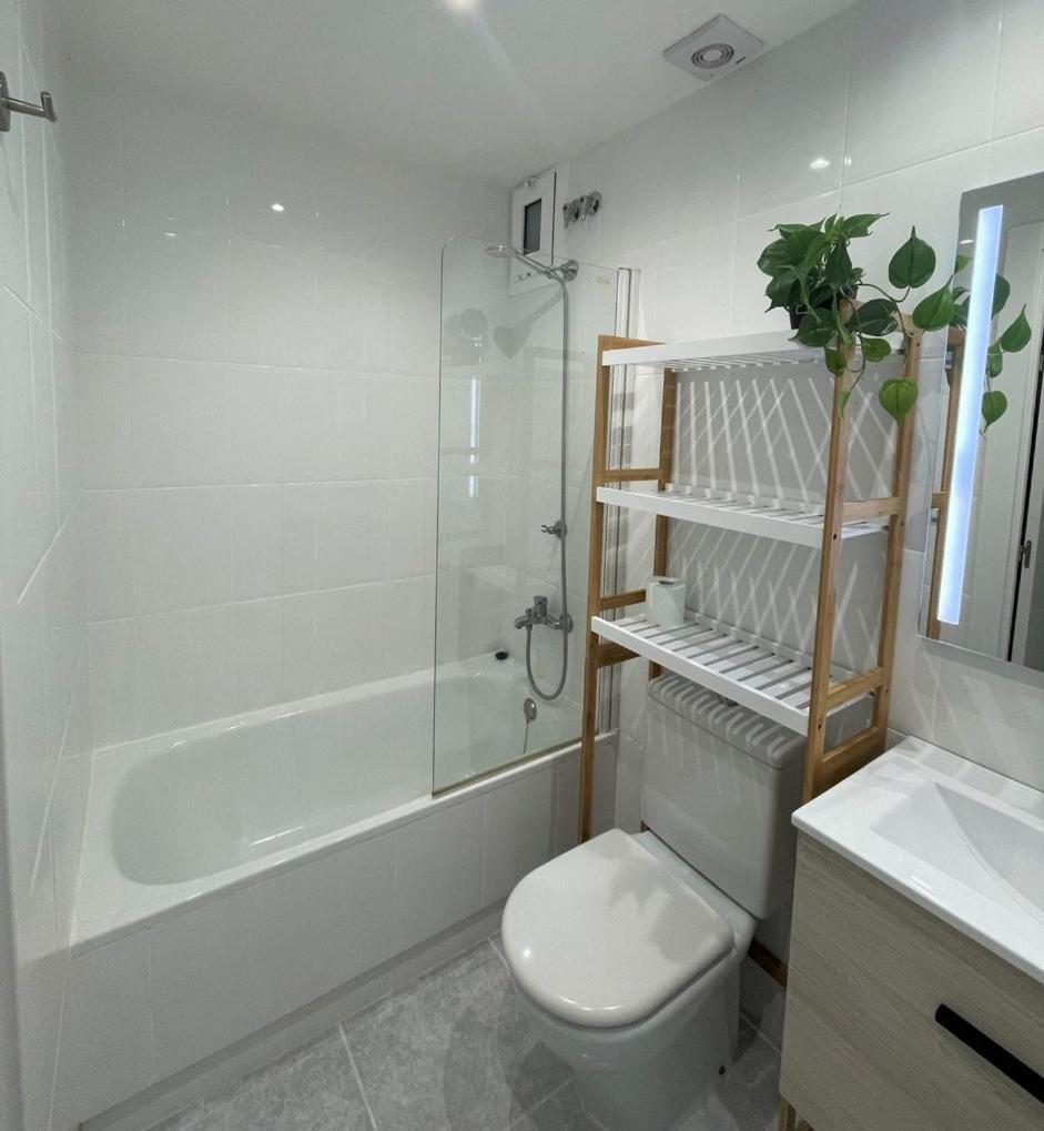 En Platja Sant Pol S'agaro Con Pisicina Y Jardin Apartamento Sant Feliu de Guíxols