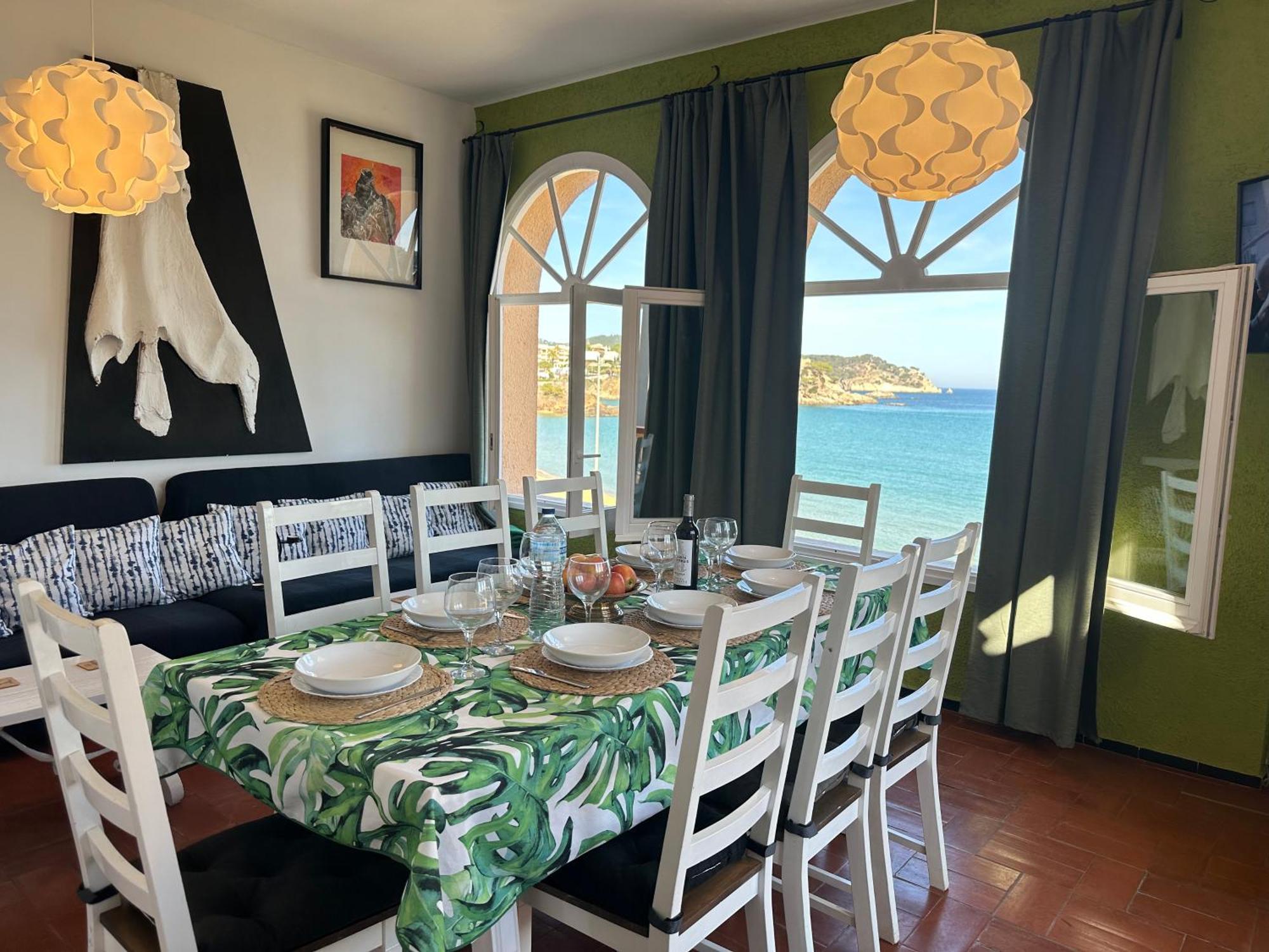 Con Jardin A 11 Metros De La Playa. Cg. Apartment